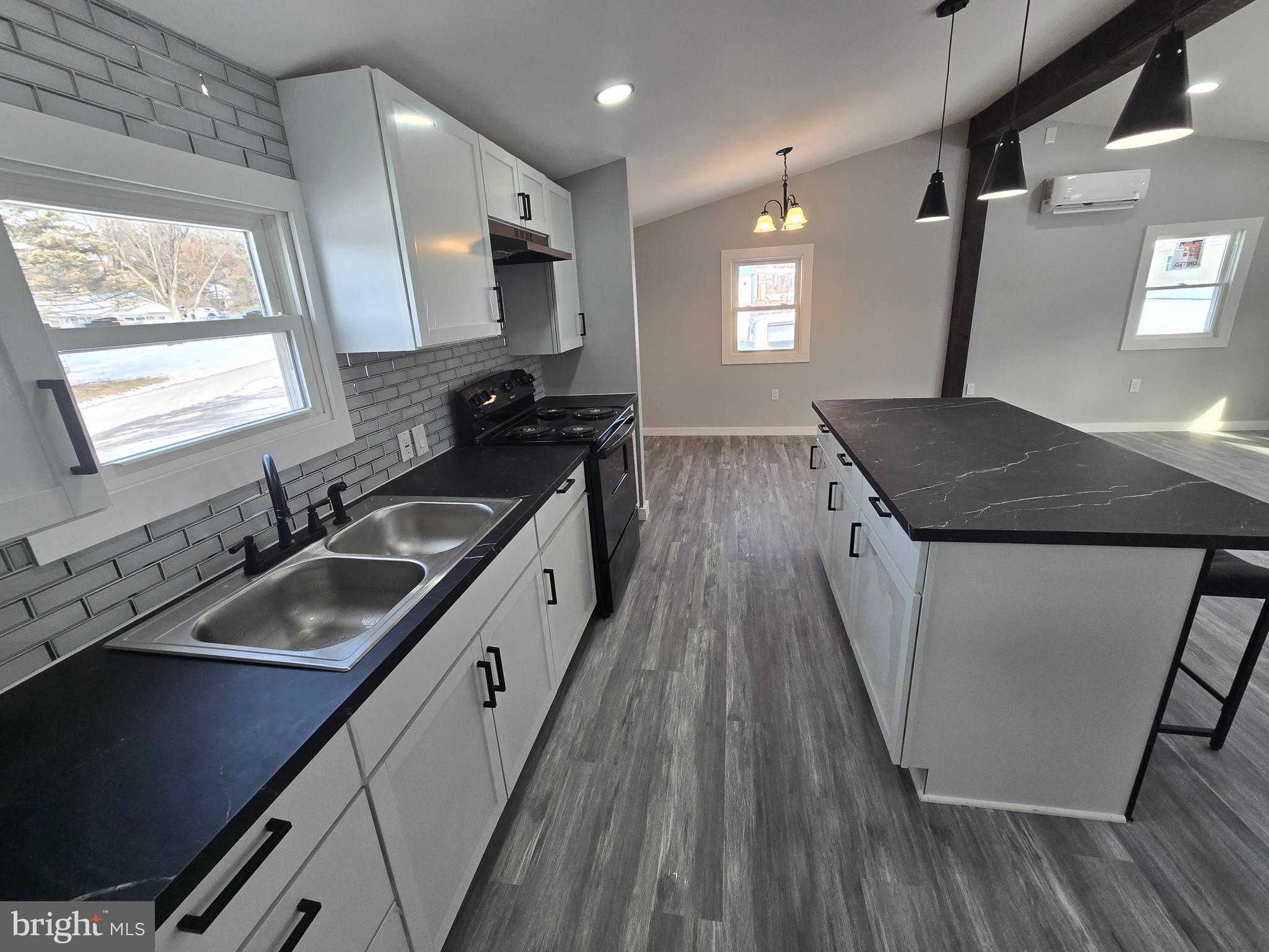 WOODCREST MHP - Residential