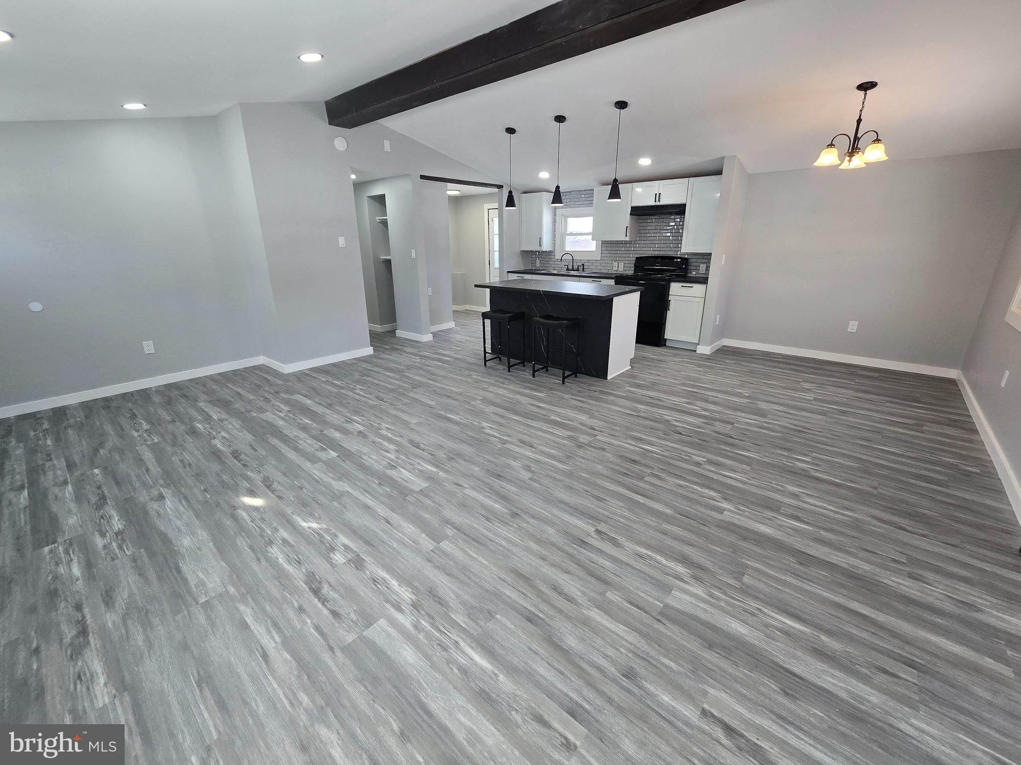 WOODCREST MHP - Residential