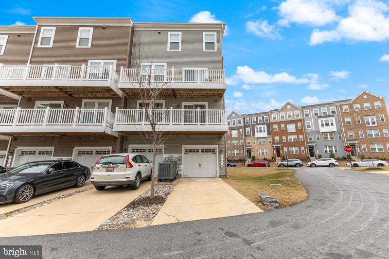 PARKSIDE AT WESTPHALIA - Residential