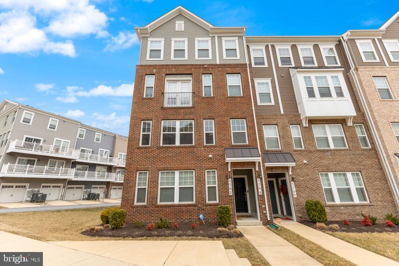 PARKSIDE AT WESTPHALIA - Residential