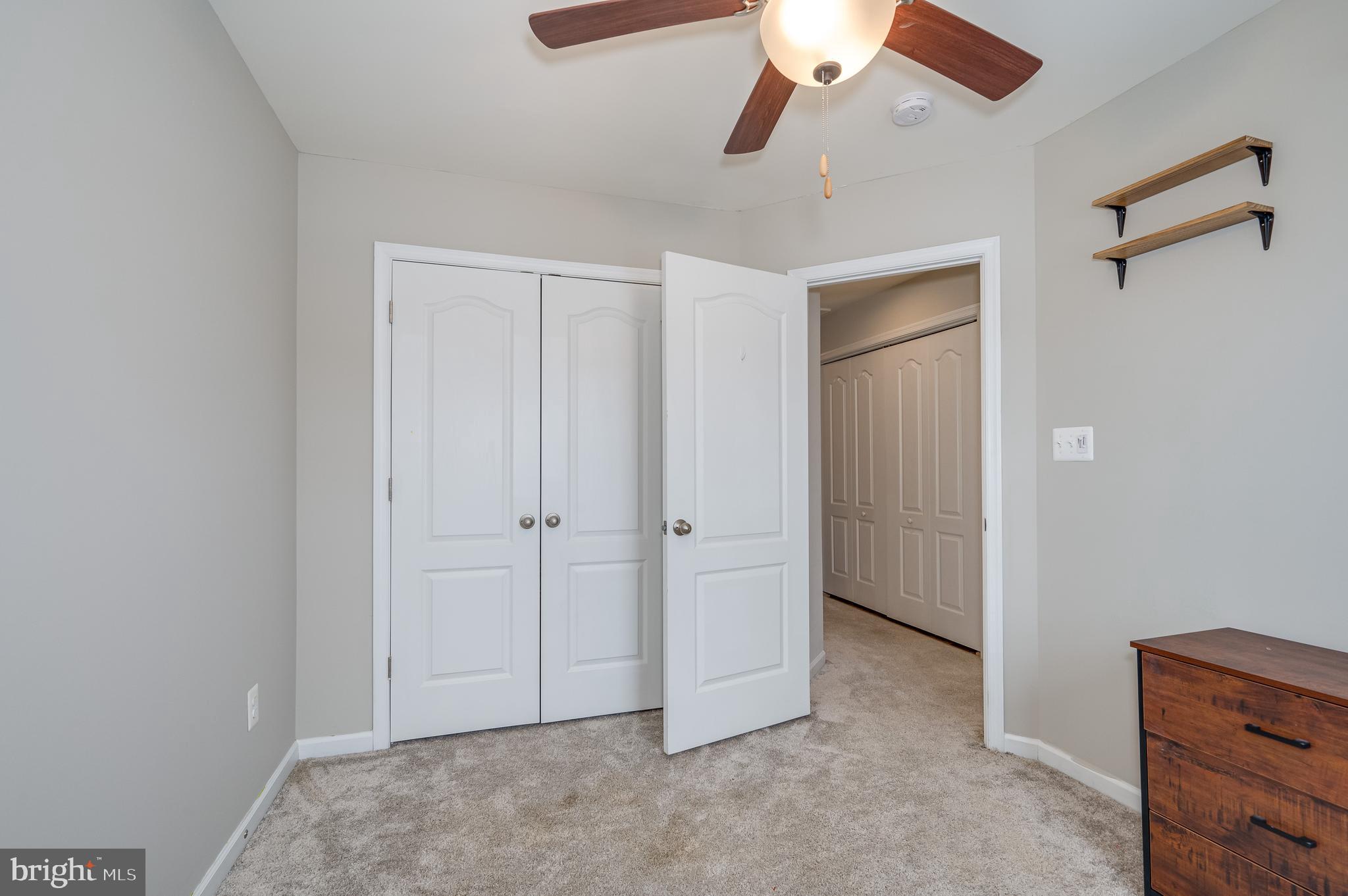 WHISPERING PINES - Residential