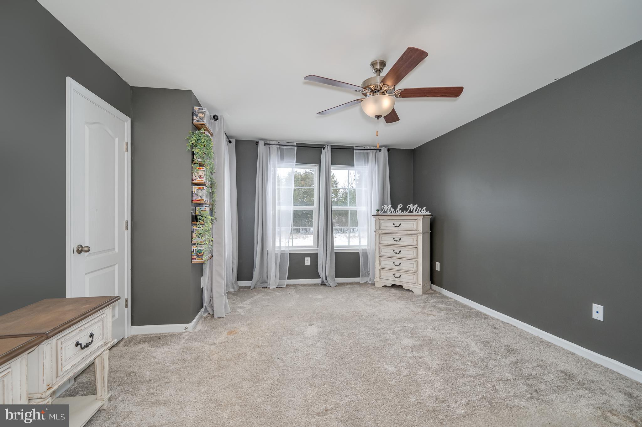 WHISPERING PINES - Residential