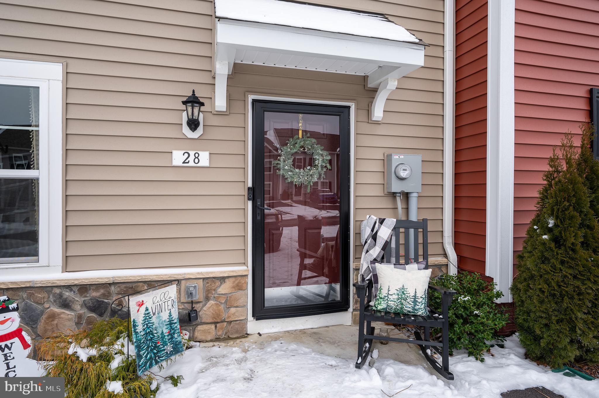 WHISPERING PINES - Residential