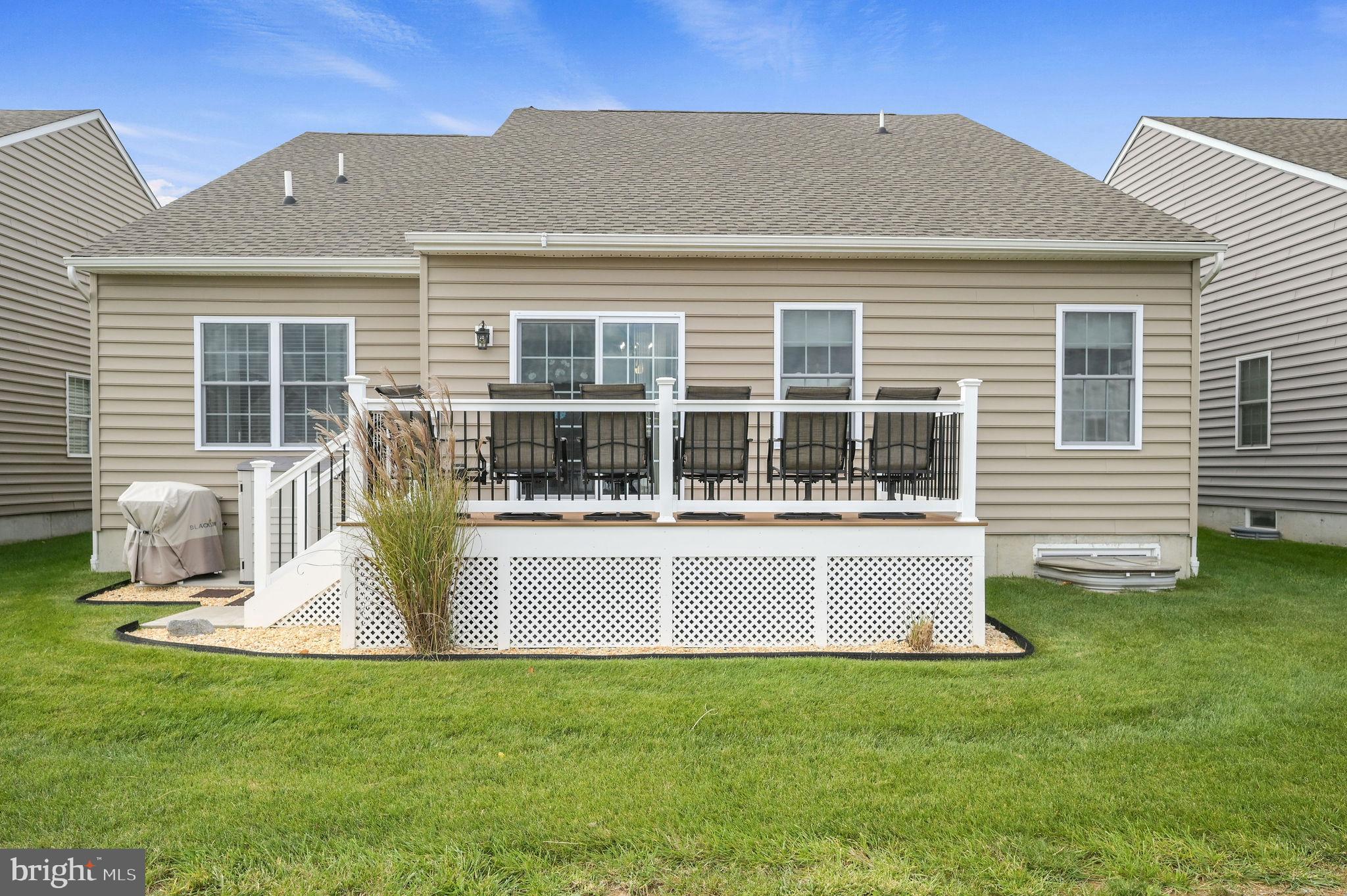 100 NEW VILLAGE LANE