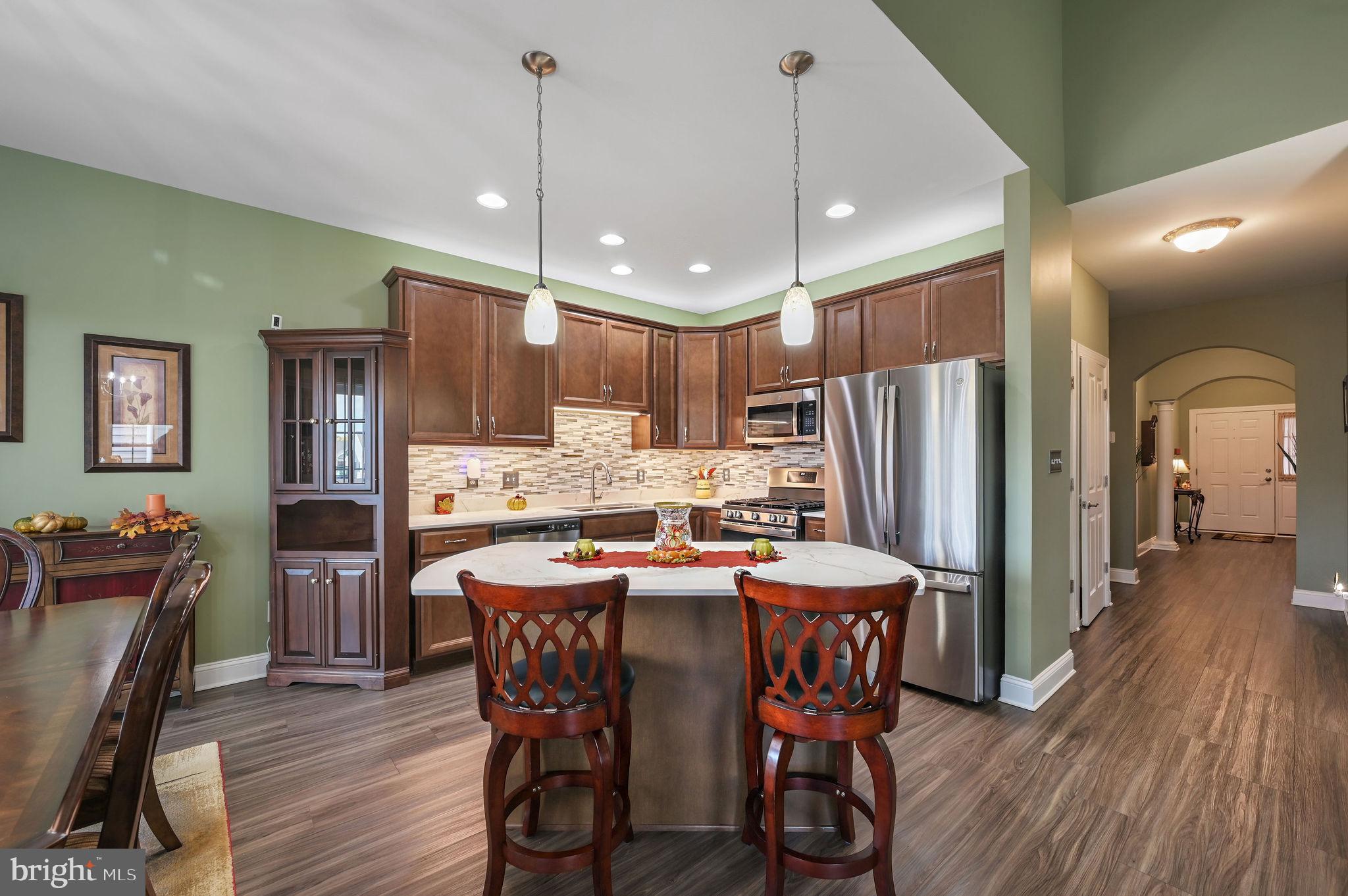 VILLAGE OF EASTRIDGE - Residential