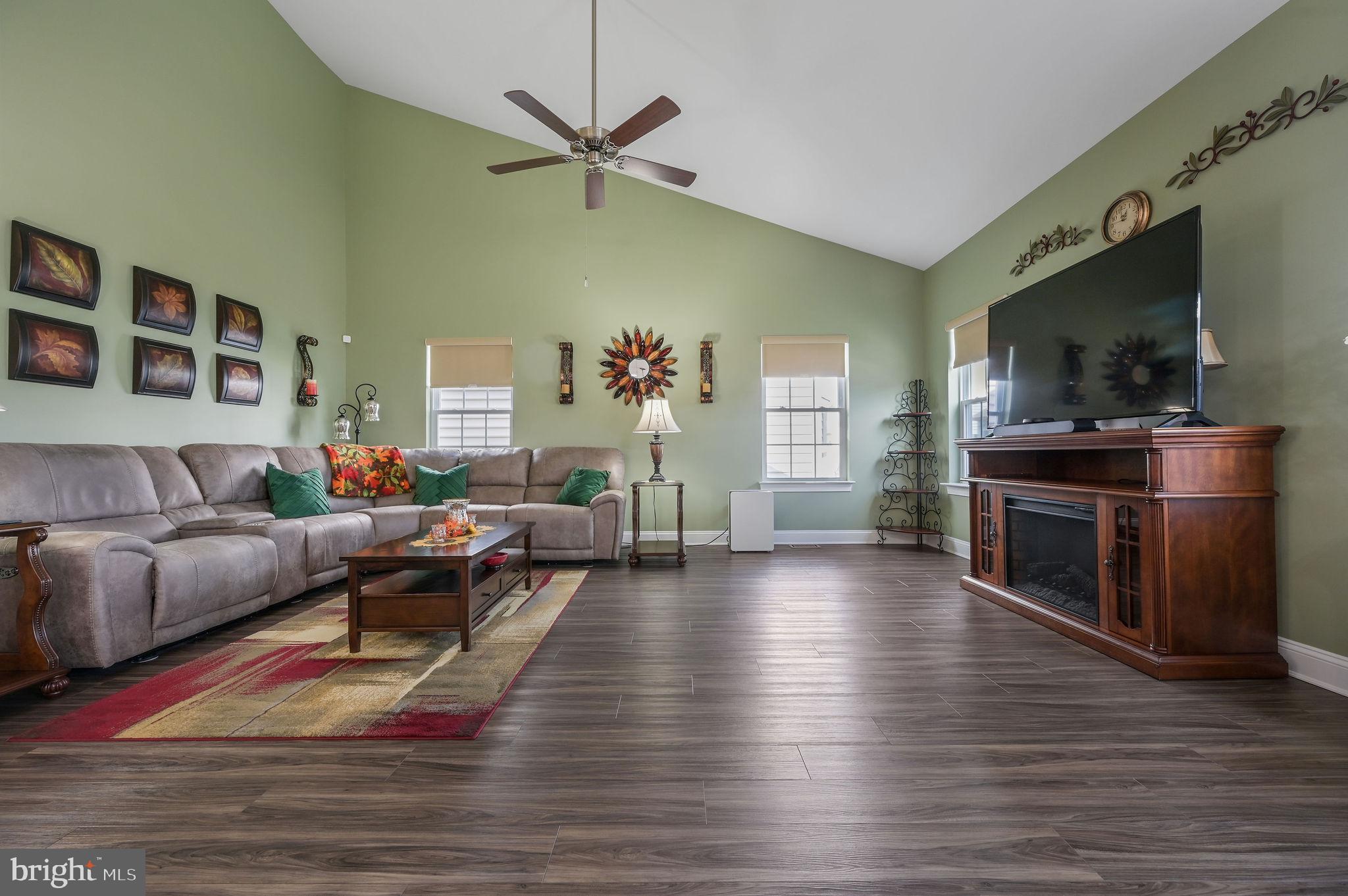 VILLAGE OF EASTRIDGE - Residential