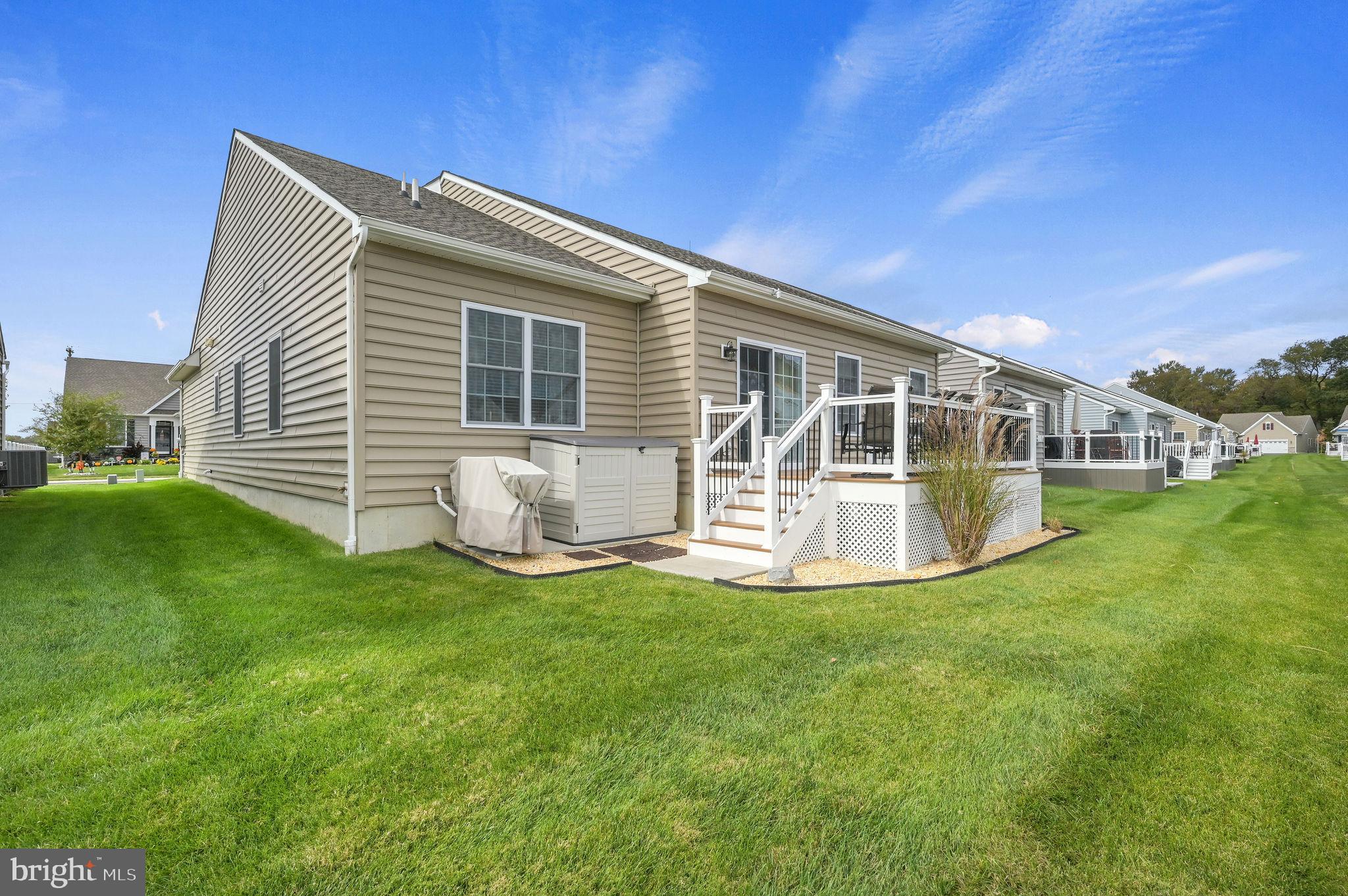 100 NEW VILLAGE LANE