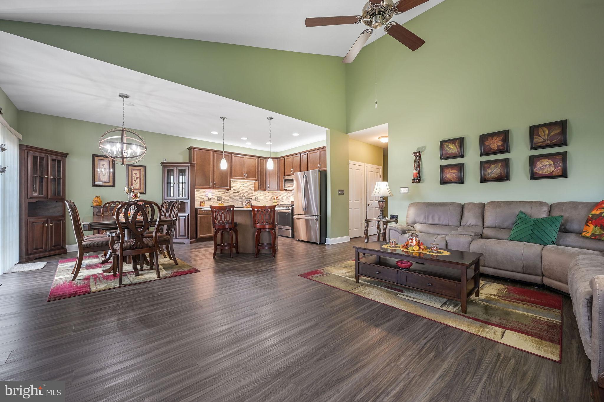 VILLAGE OF EASTRIDGE - Residential