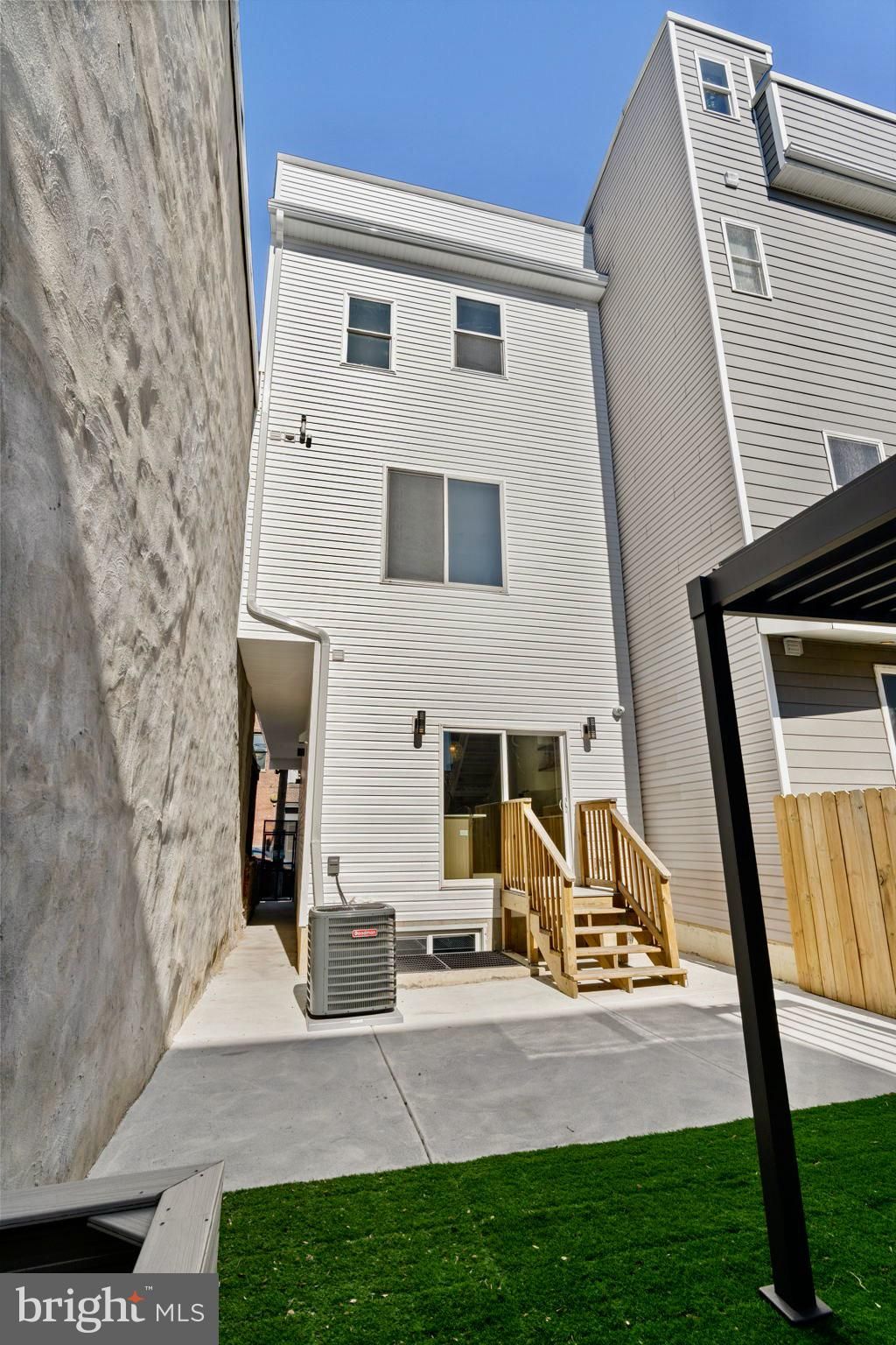 listing image 50