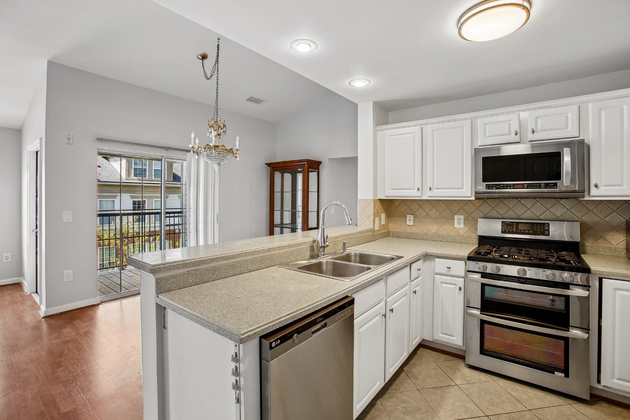 COURTS AT WESCOTT RIDGE - Residential