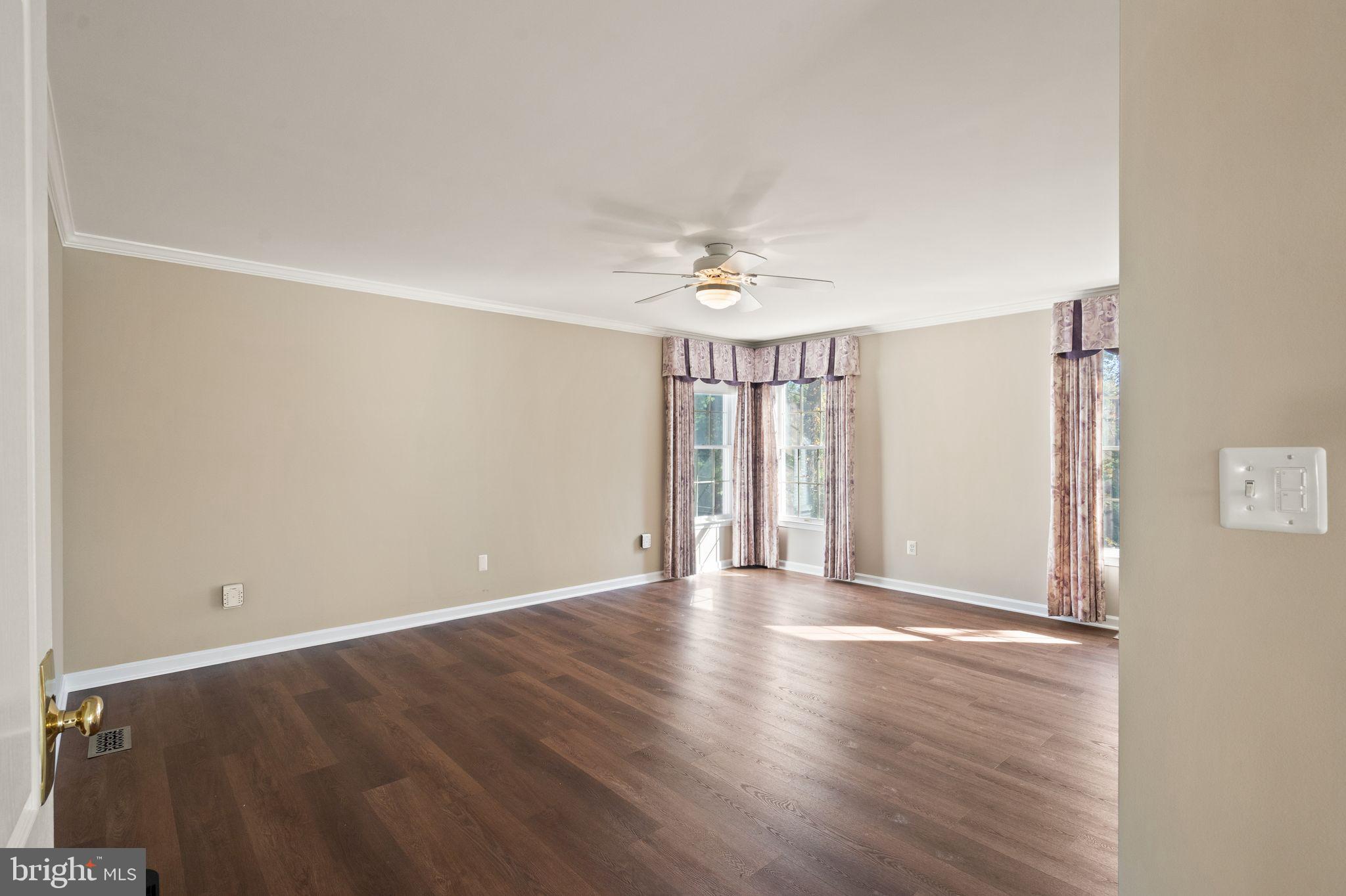 CRIPPENS CORNER - Residential Lease