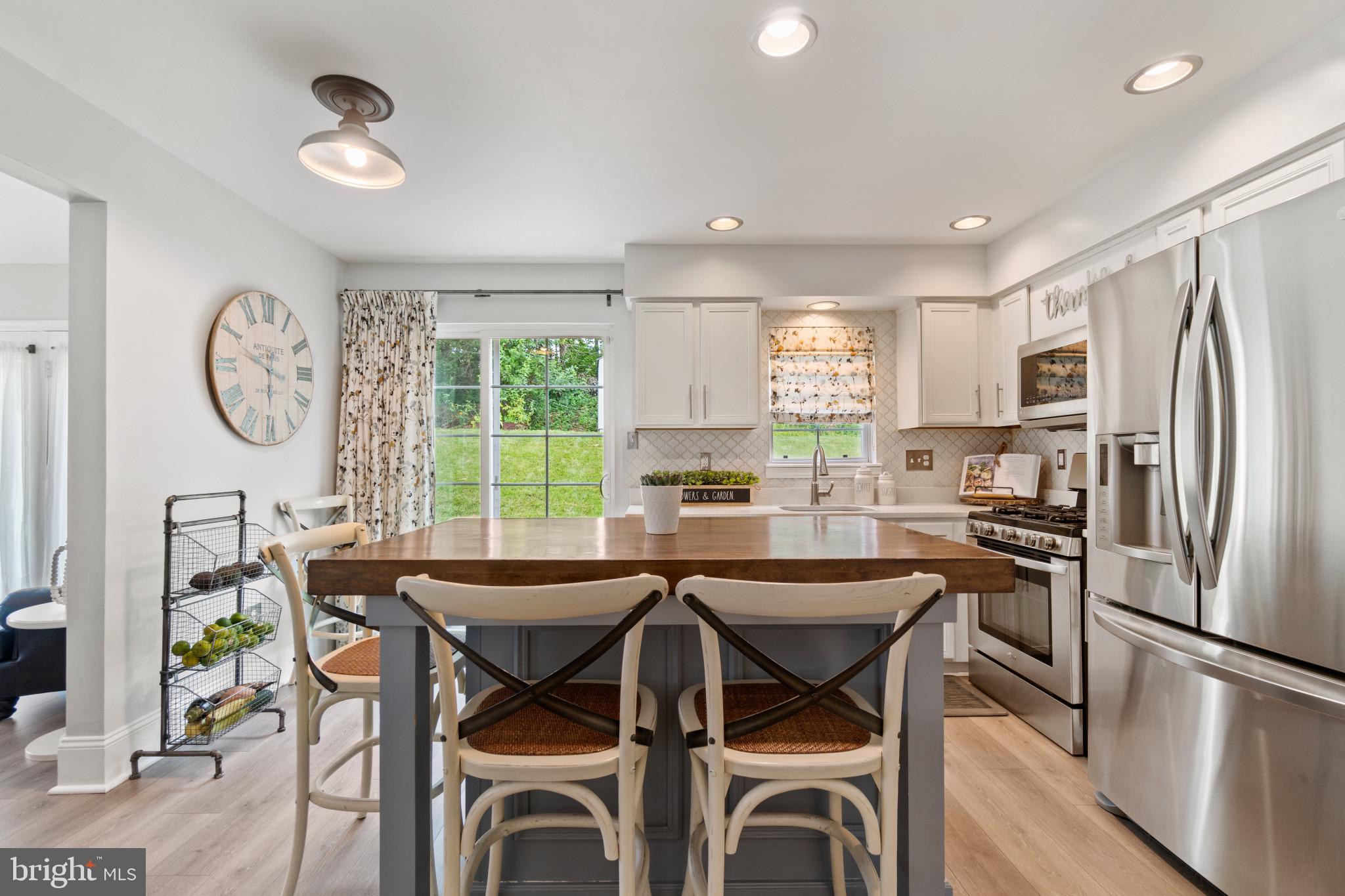 WILLOW HILL - Residential