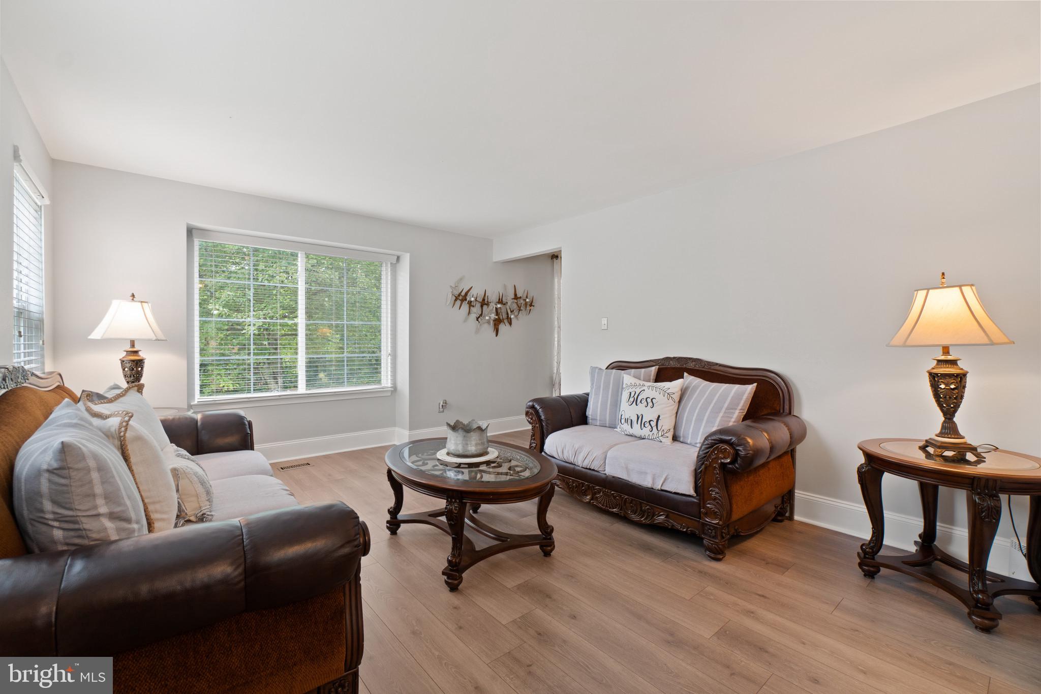 WILLOW HILL - Residential