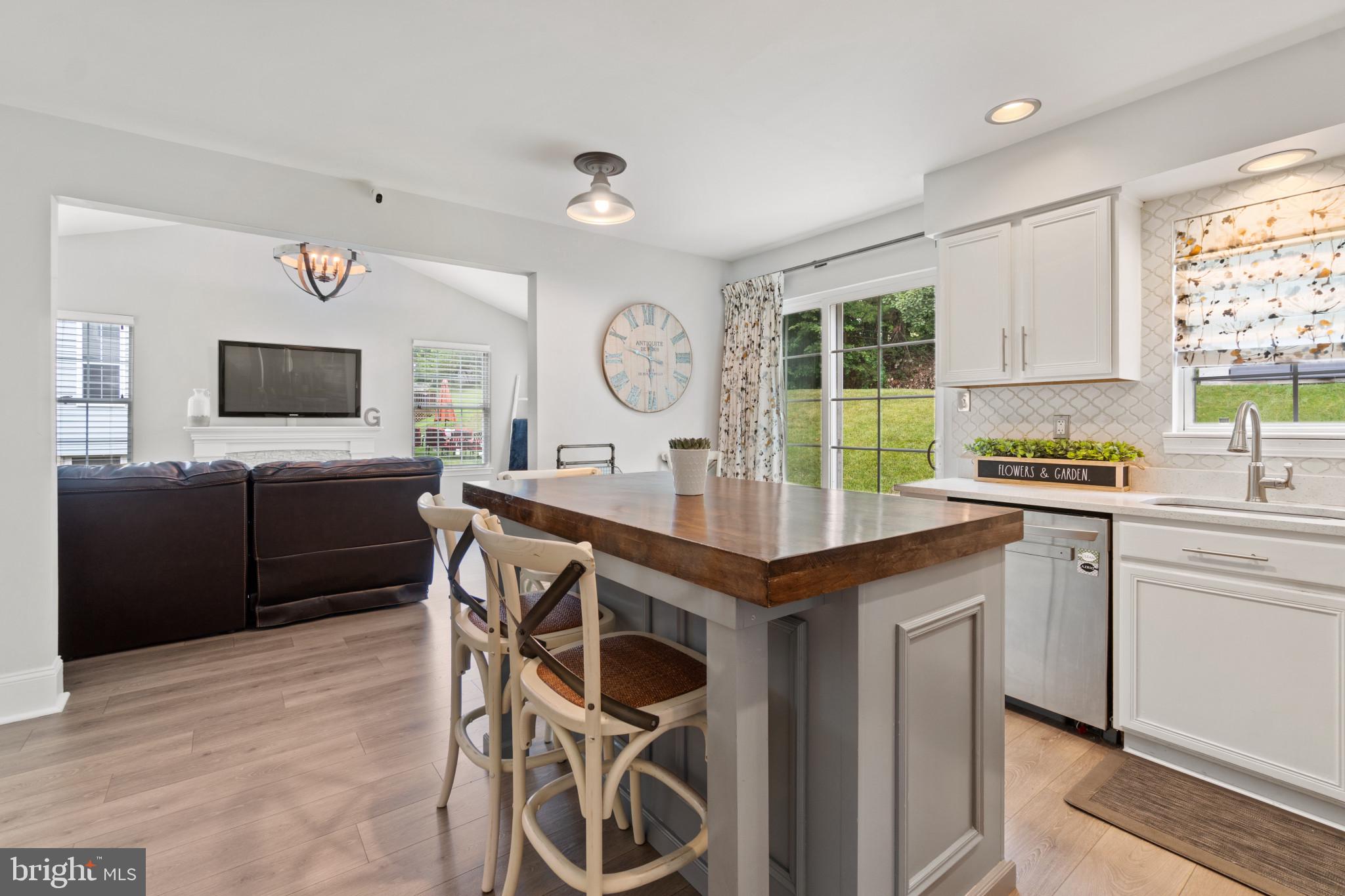 WILLOW HILL - Residential