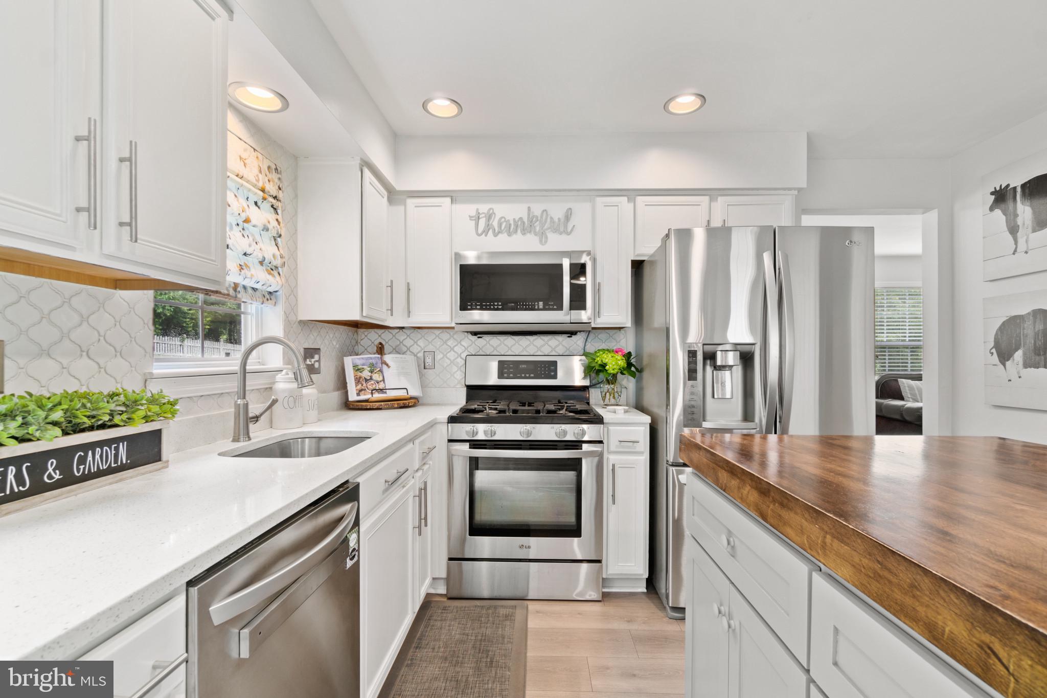 WILLOW HILL - Residential