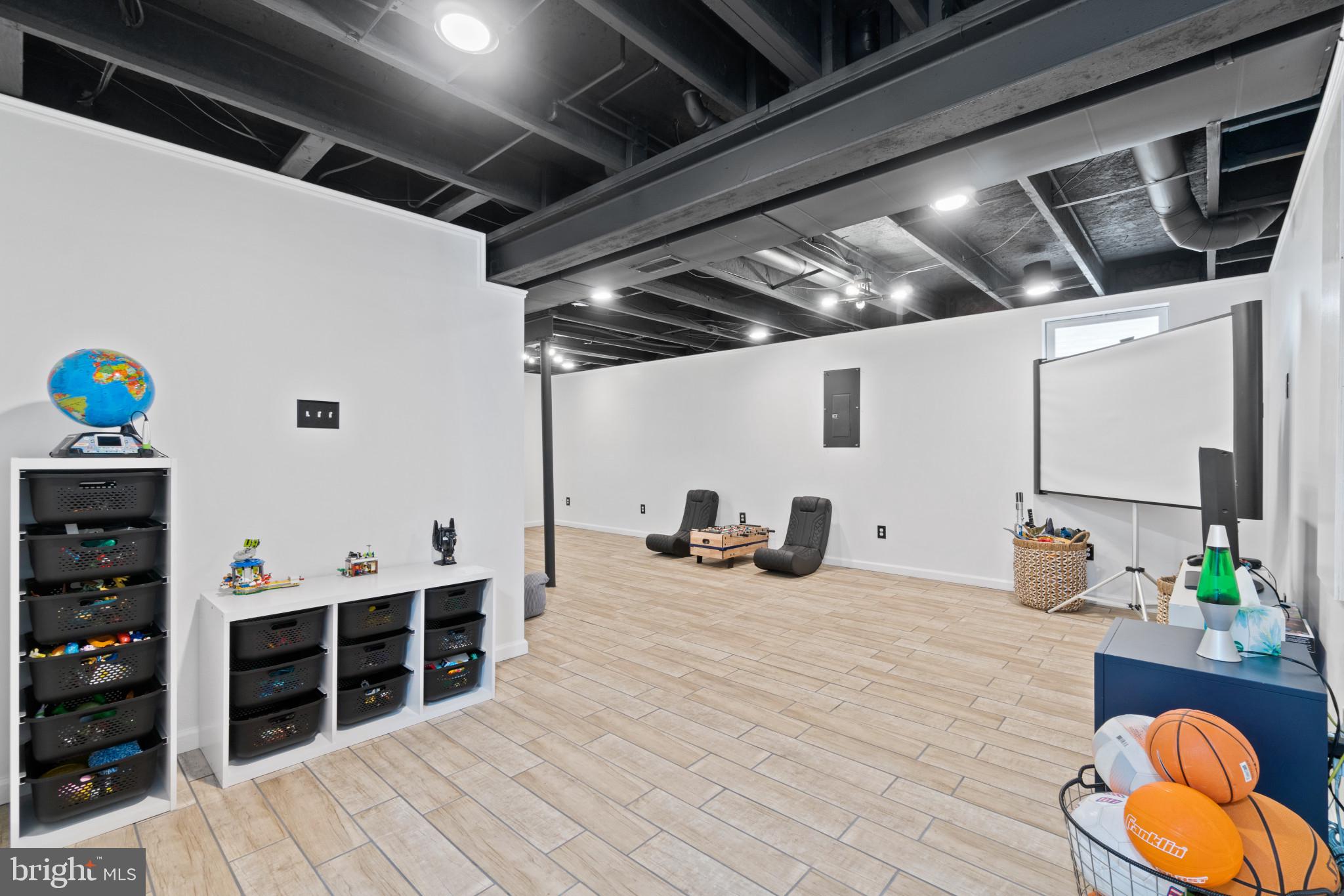 WILLOW HILL - Residential