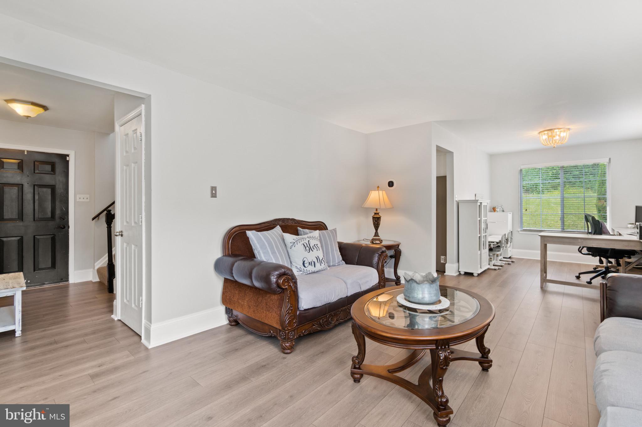 WILLOW HILL - Residential