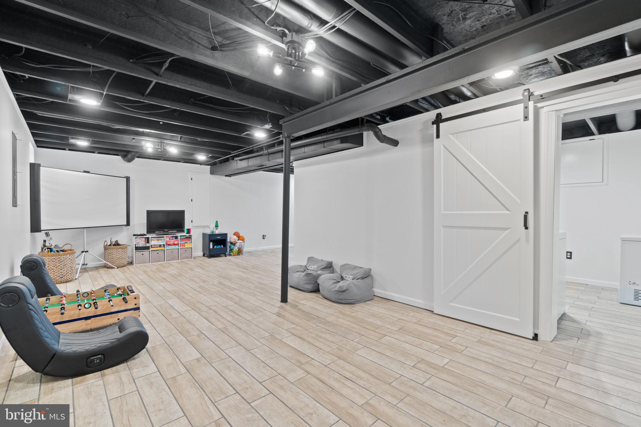 WILLOW HILL - Residential