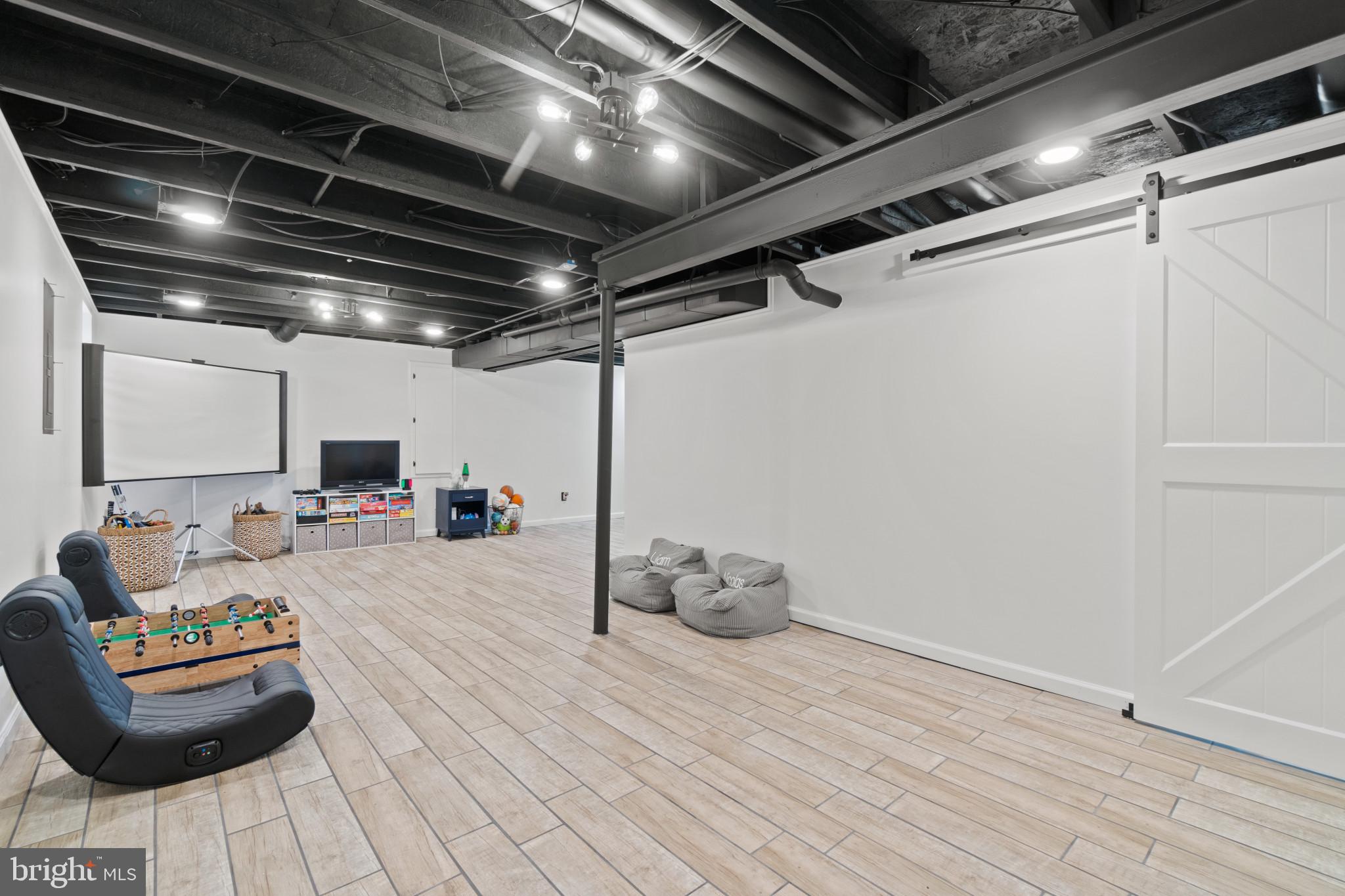 WILLOW HILL - Residential