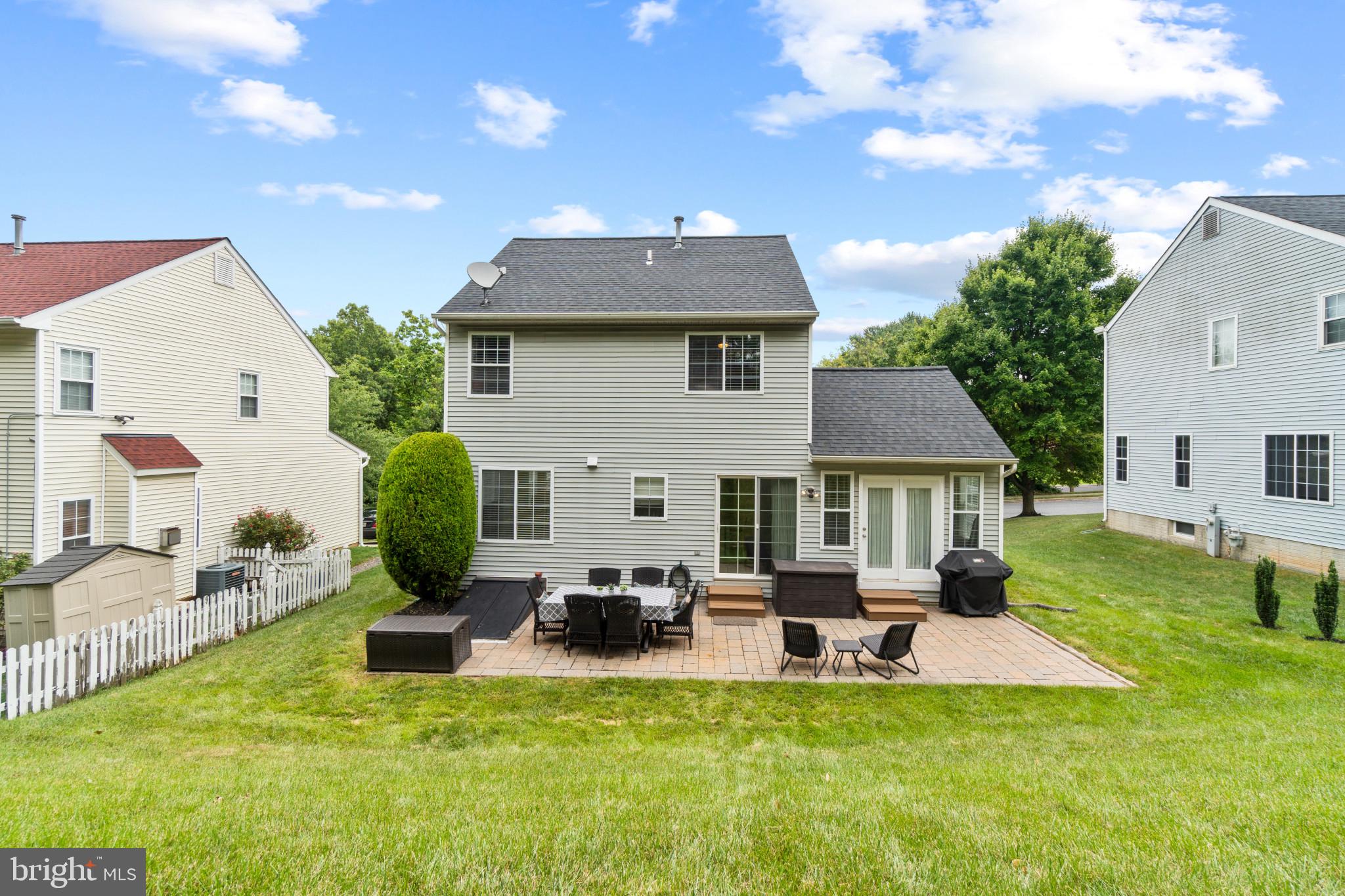 WILLOW HILL - Residential