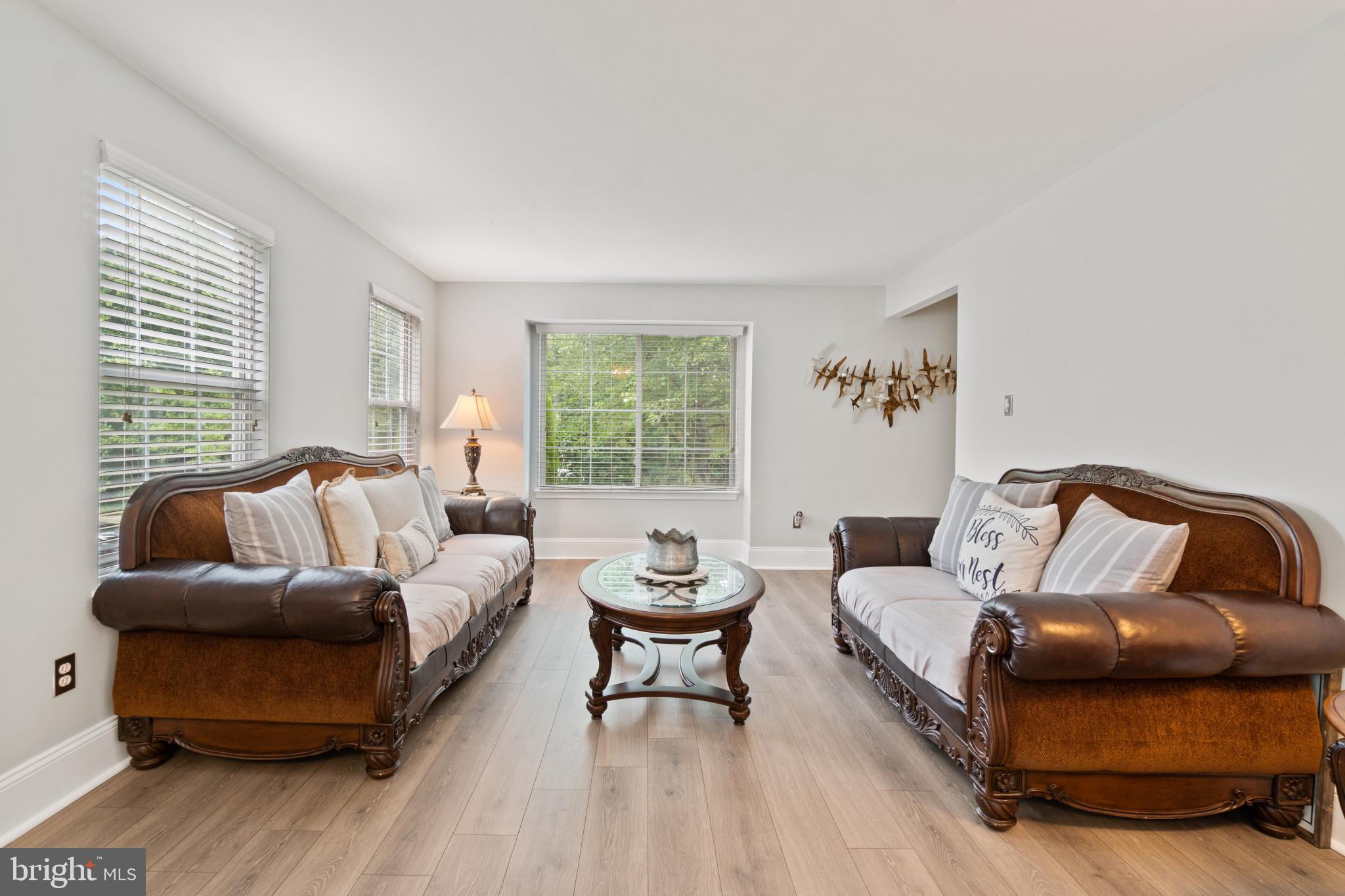 WILLOW HILL - Residential