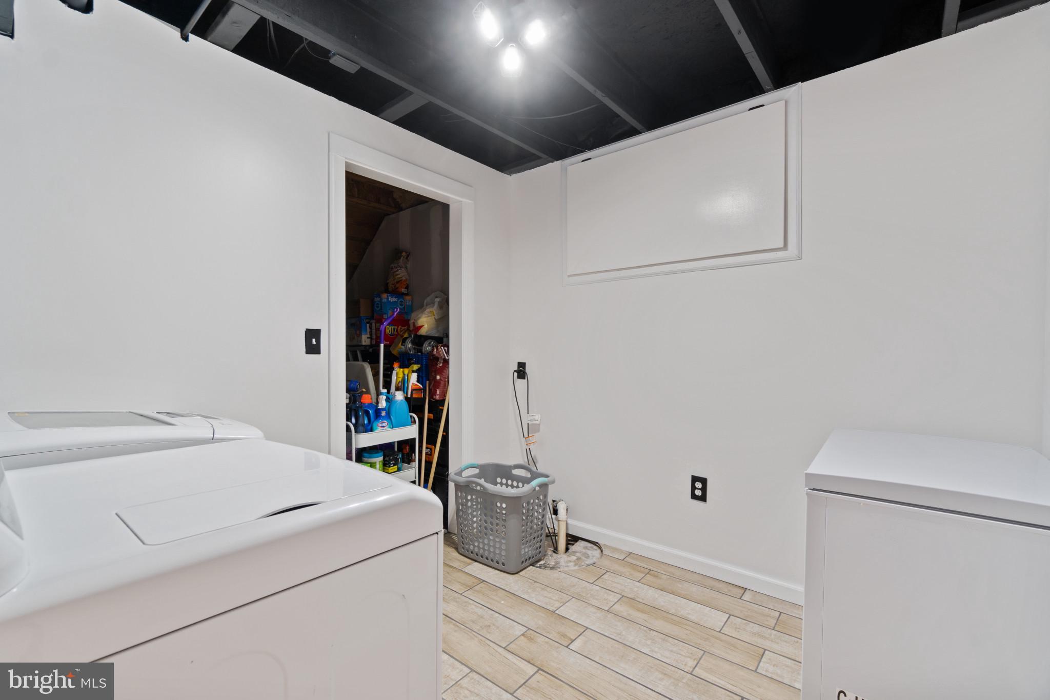 WILLOW HILL - Residential