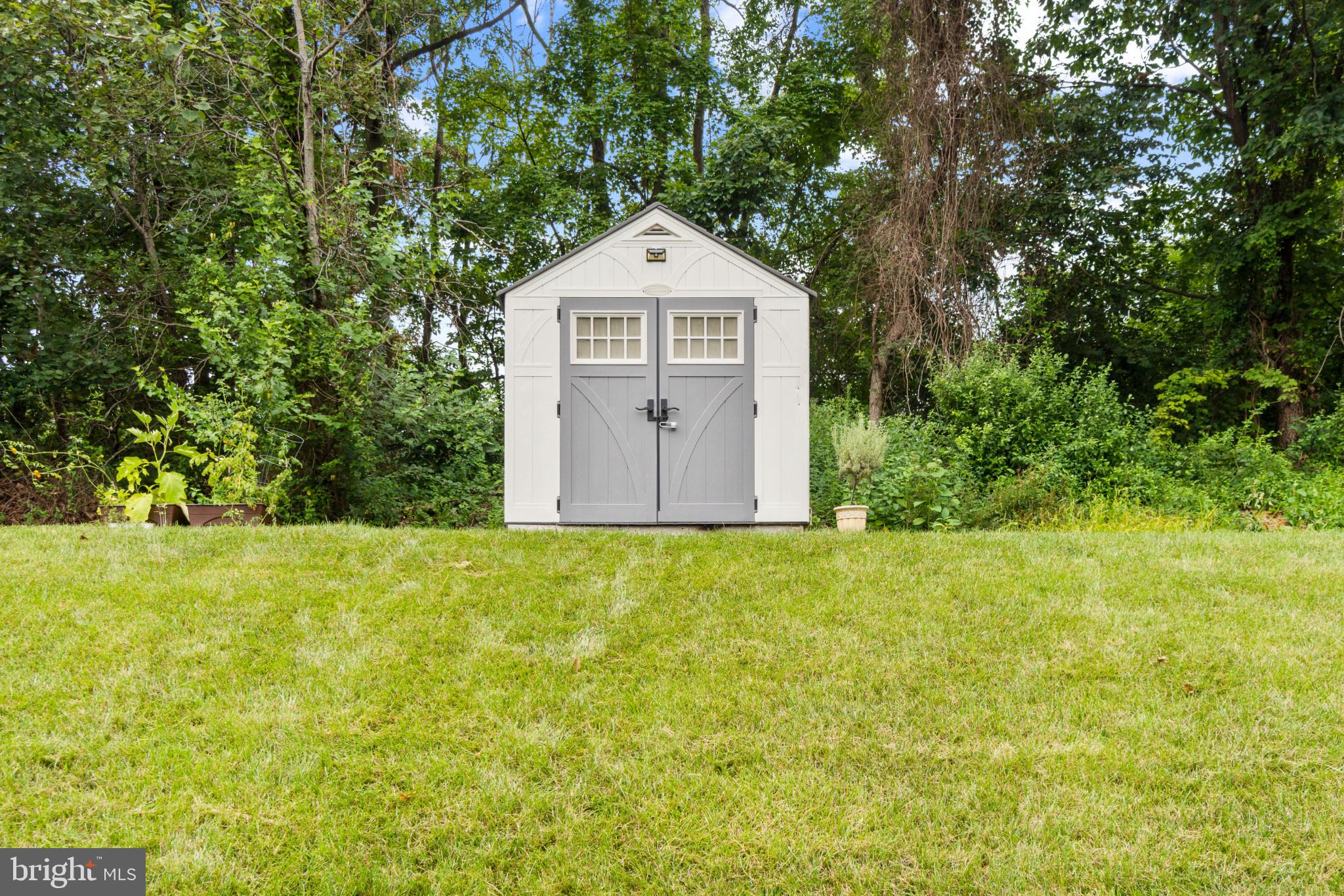 WILLOW HILL - Residential