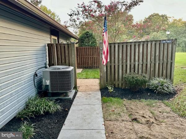 1923 EVERGLADE COURT