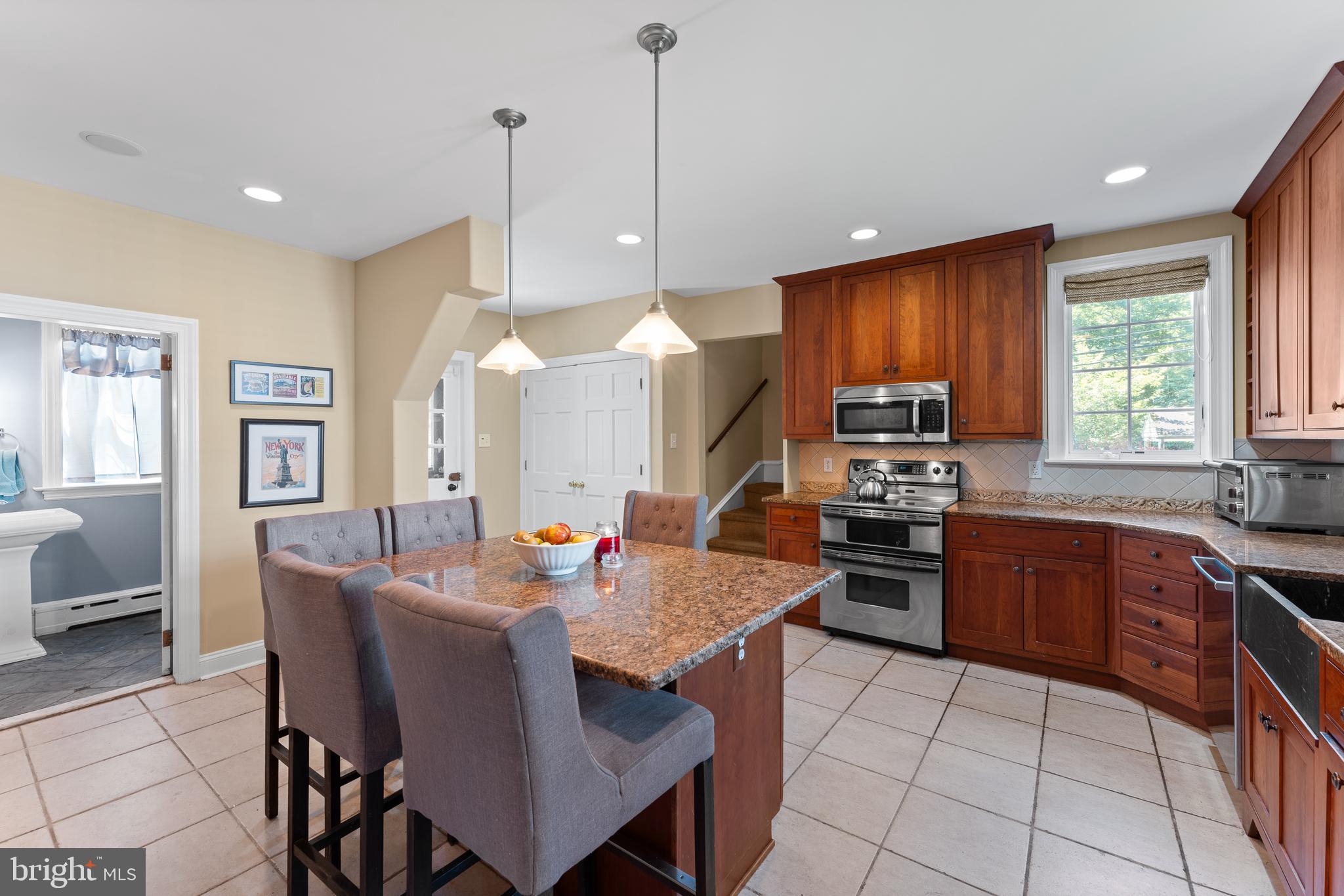 MERION GOLF MANOR - Residential