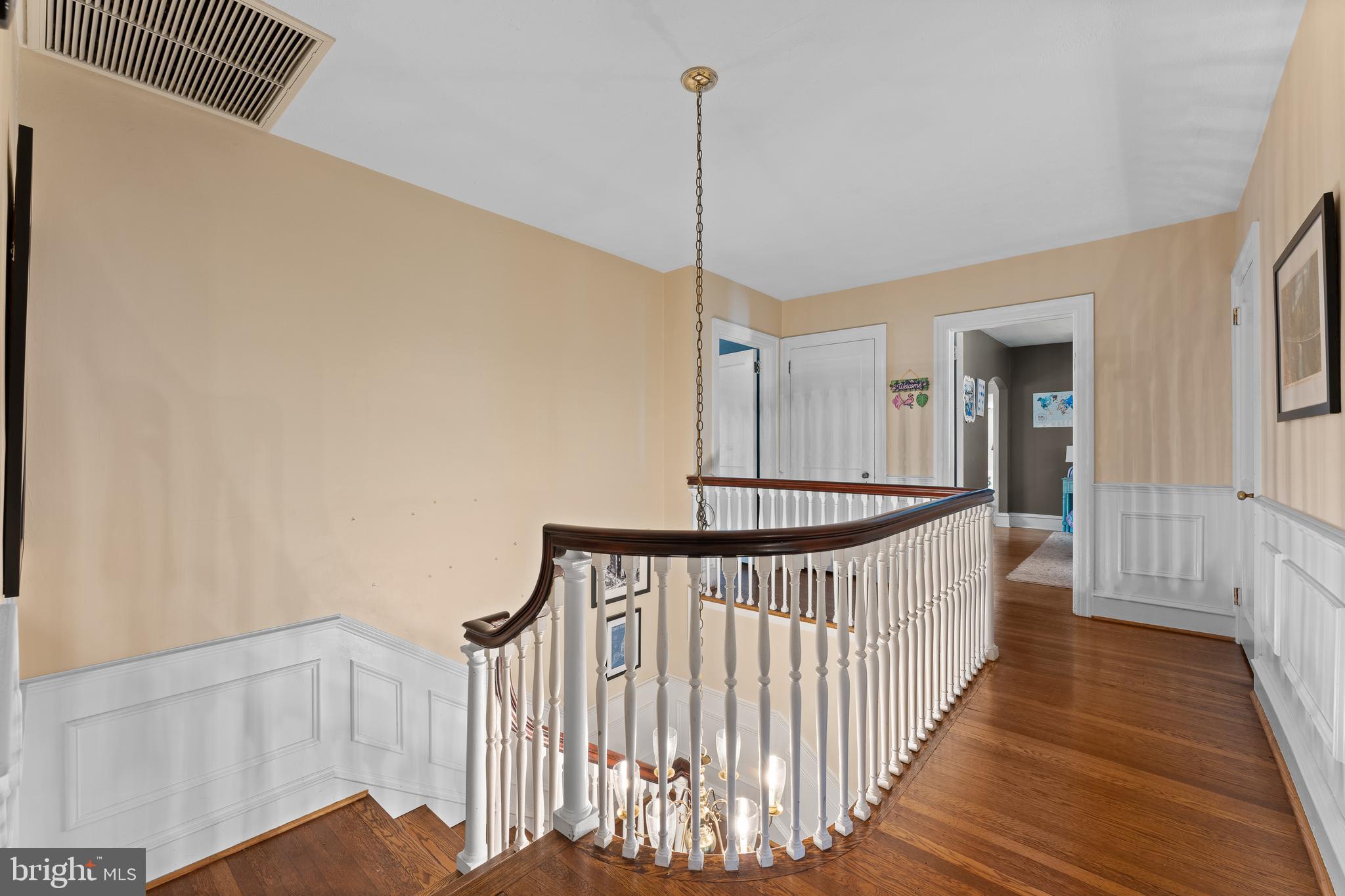 MERION GOLF MANOR - Residential