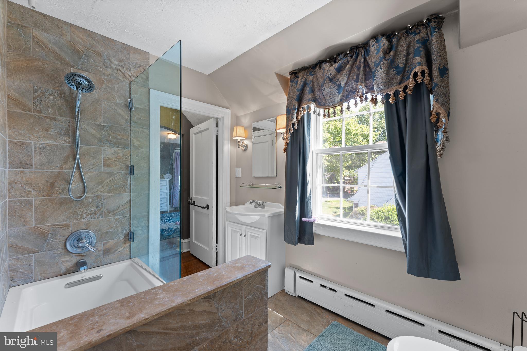 MERION GOLF MANOR - Residential