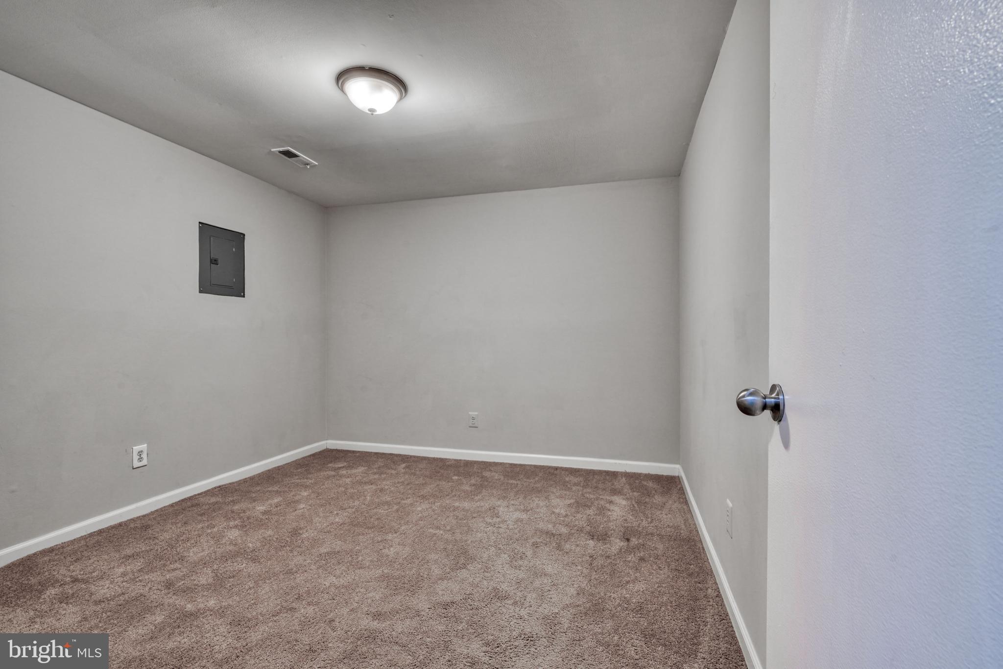 BROOKFALLS - Residential Lease