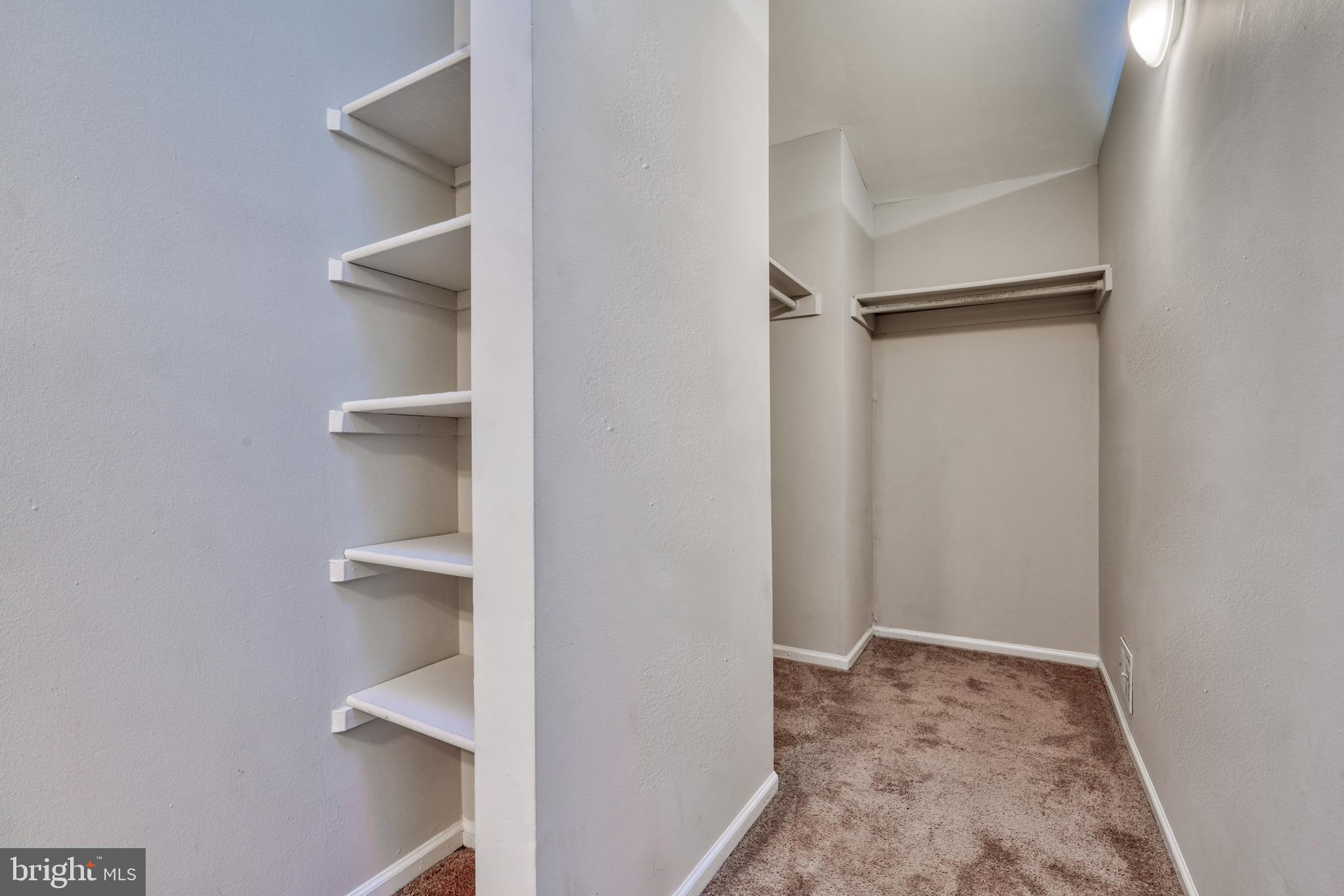 BROOKFALLS - Residential Lease