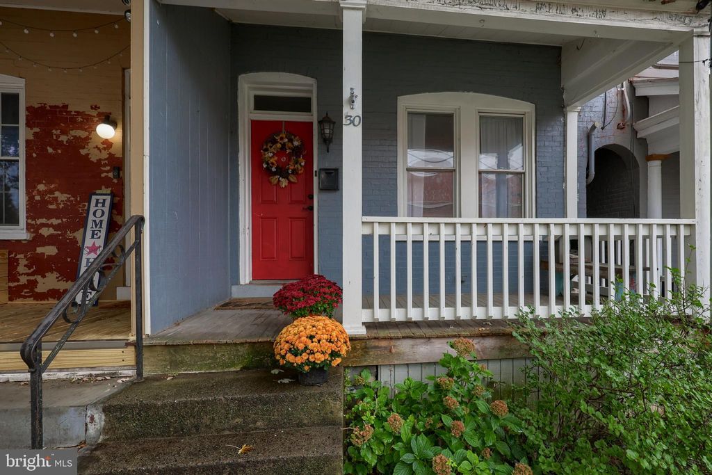 Photo of 30 Marshall St, LANCASTER, PA 17602 (MLS # PALA2058480)