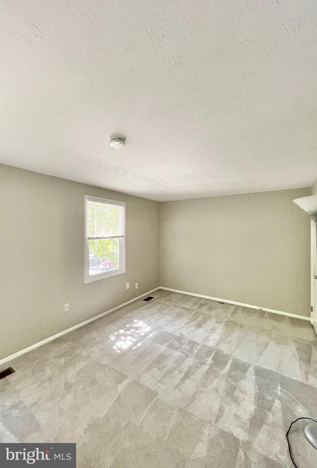 RESTON - Residential Lease