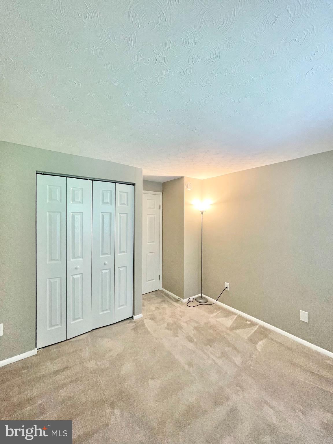 RESTON - Residential Lease