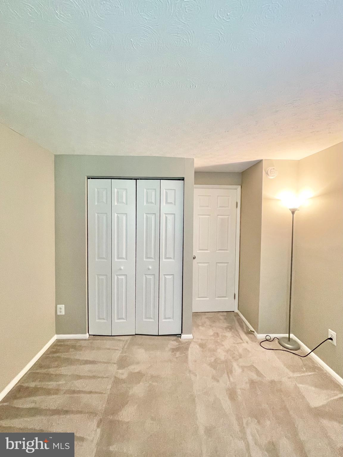 RESTON - Residential Lease