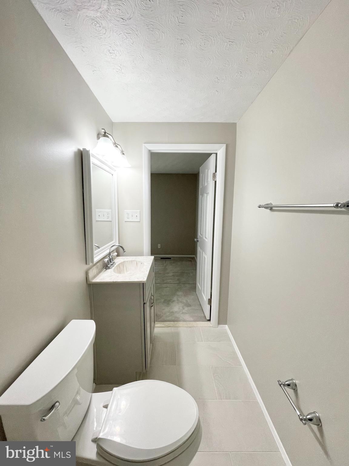 RESTON - Residential Lease