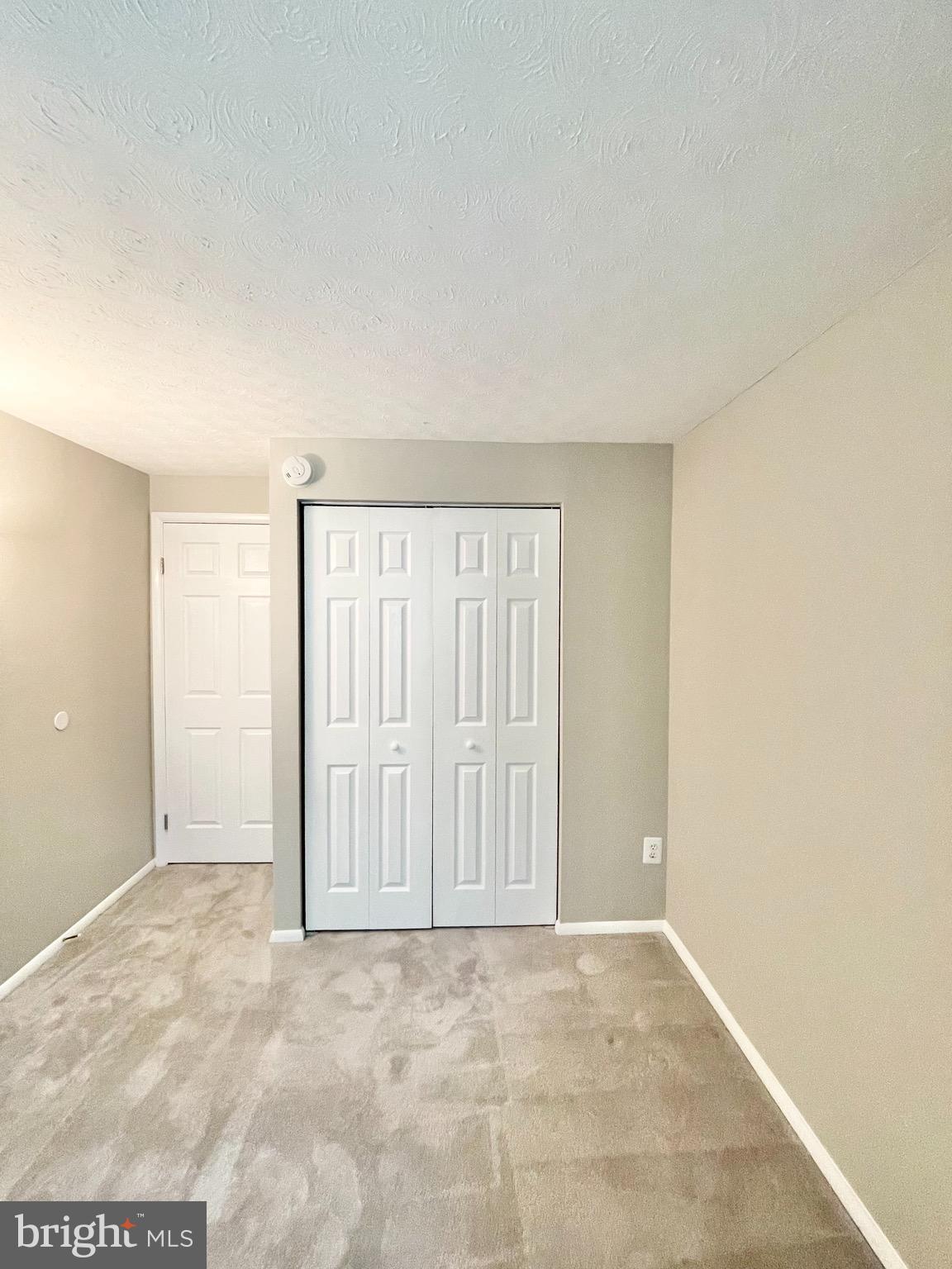 RESTON - Residential Lease