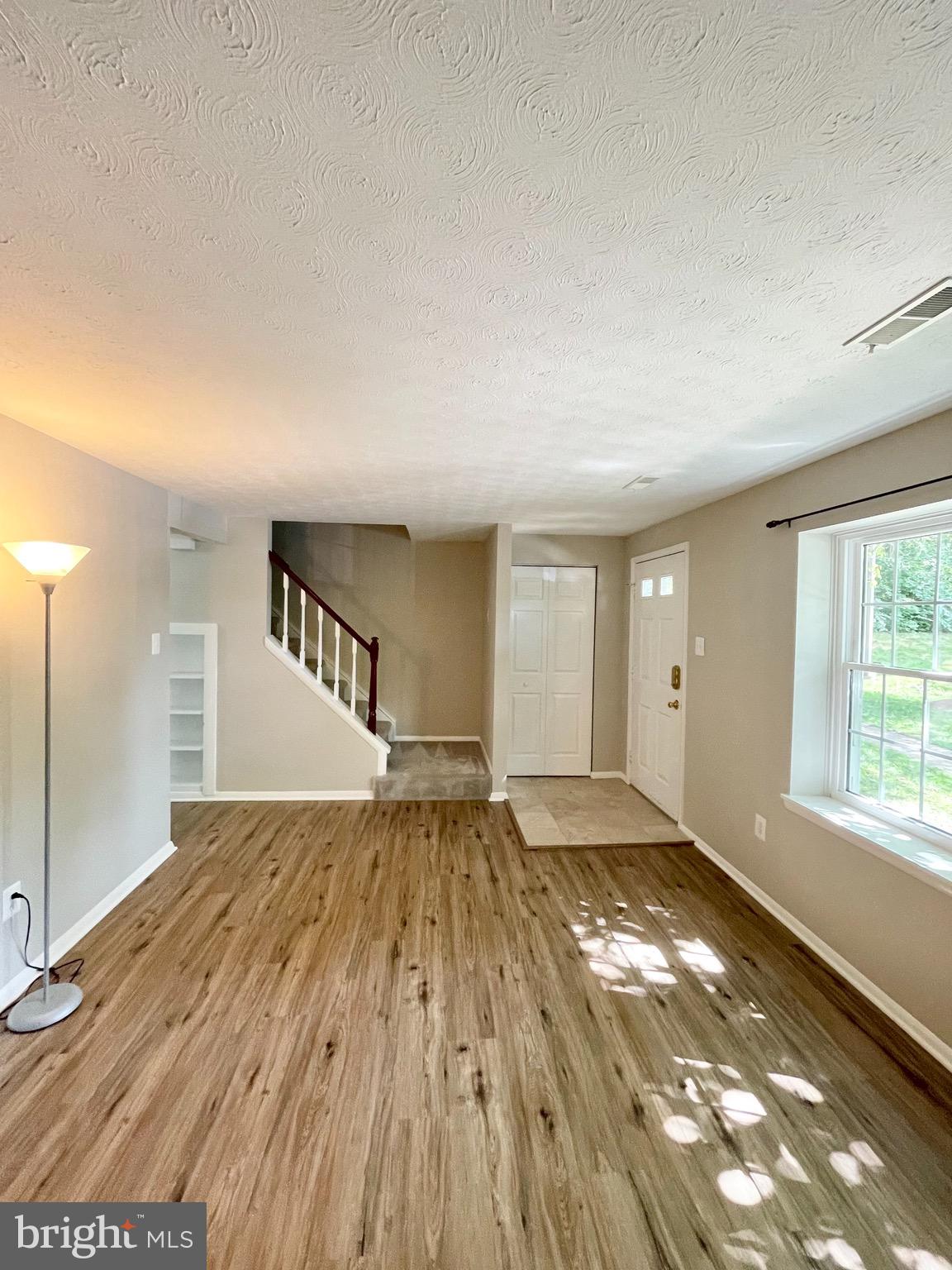 RESTON - Residential Lease