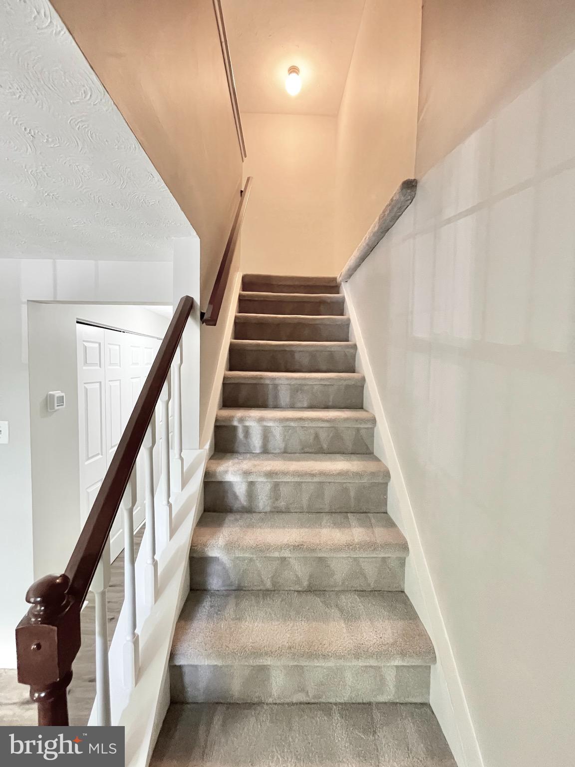 RESTON - Residential Lease