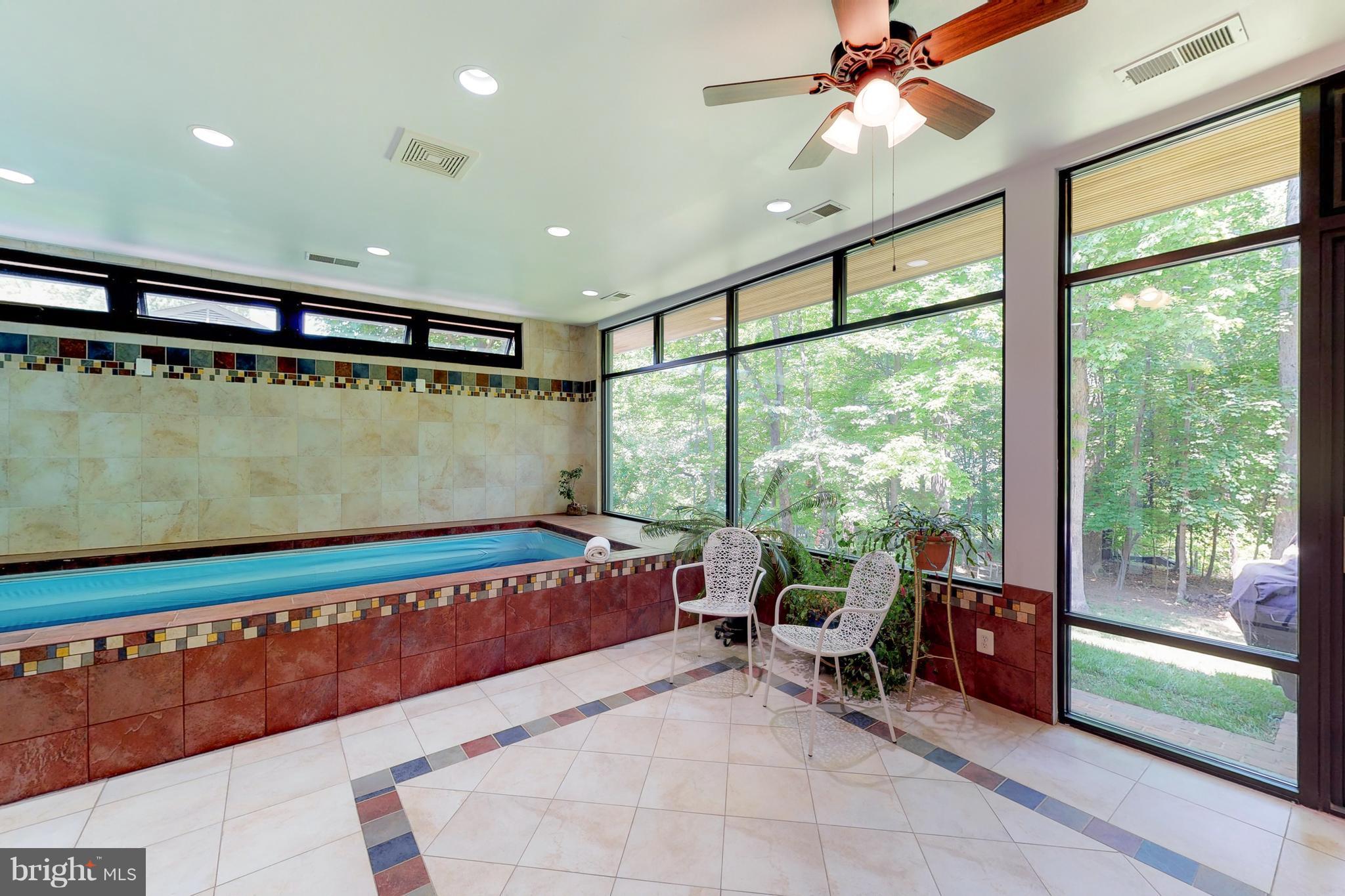 WOODLAND ACRES - Residential