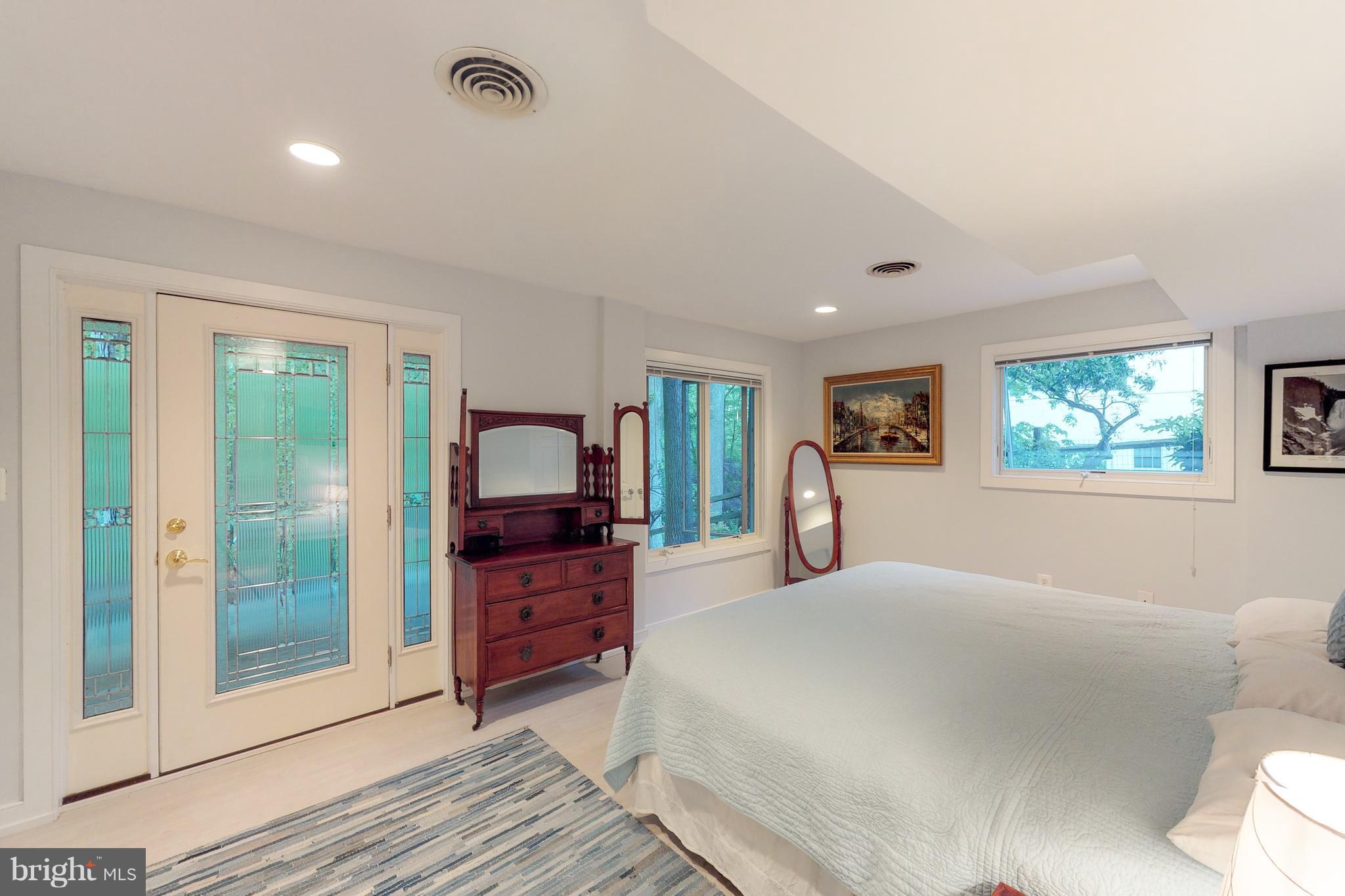 WOODLAND ACRES - Residential