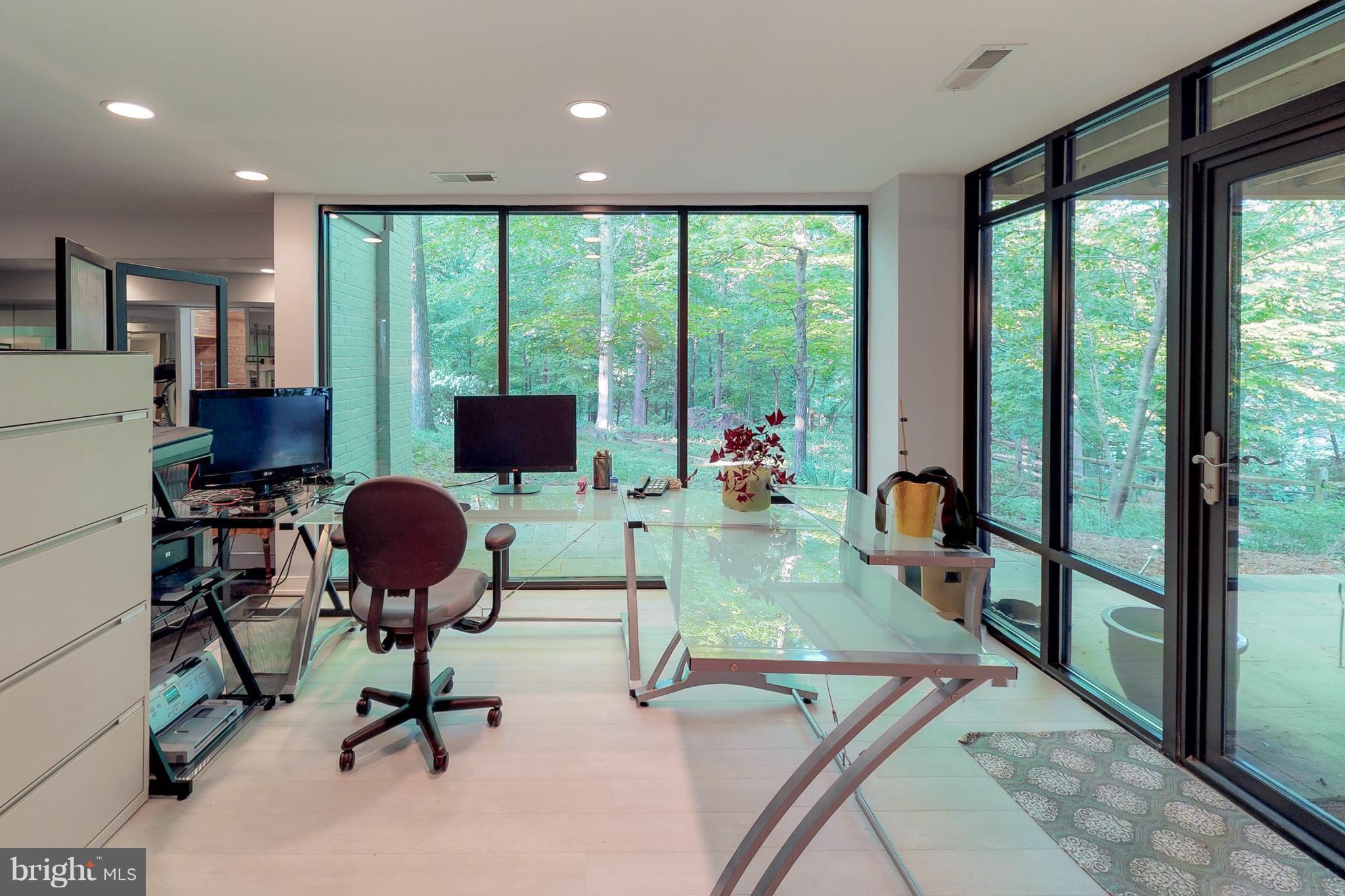 WOODLAND ACRES - Residential