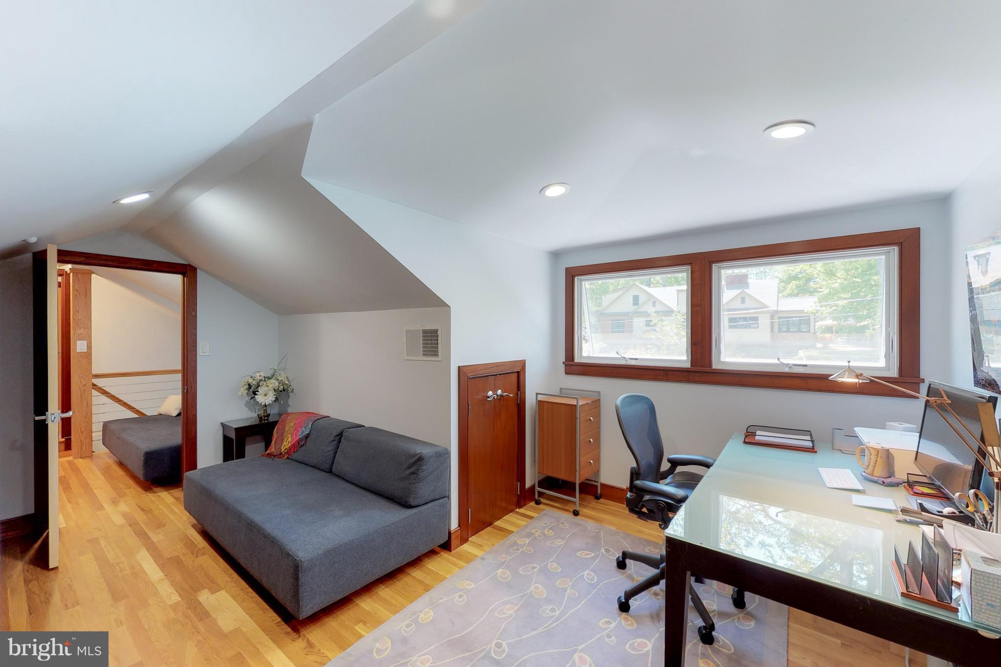 WOODLAND ACRES - Residential