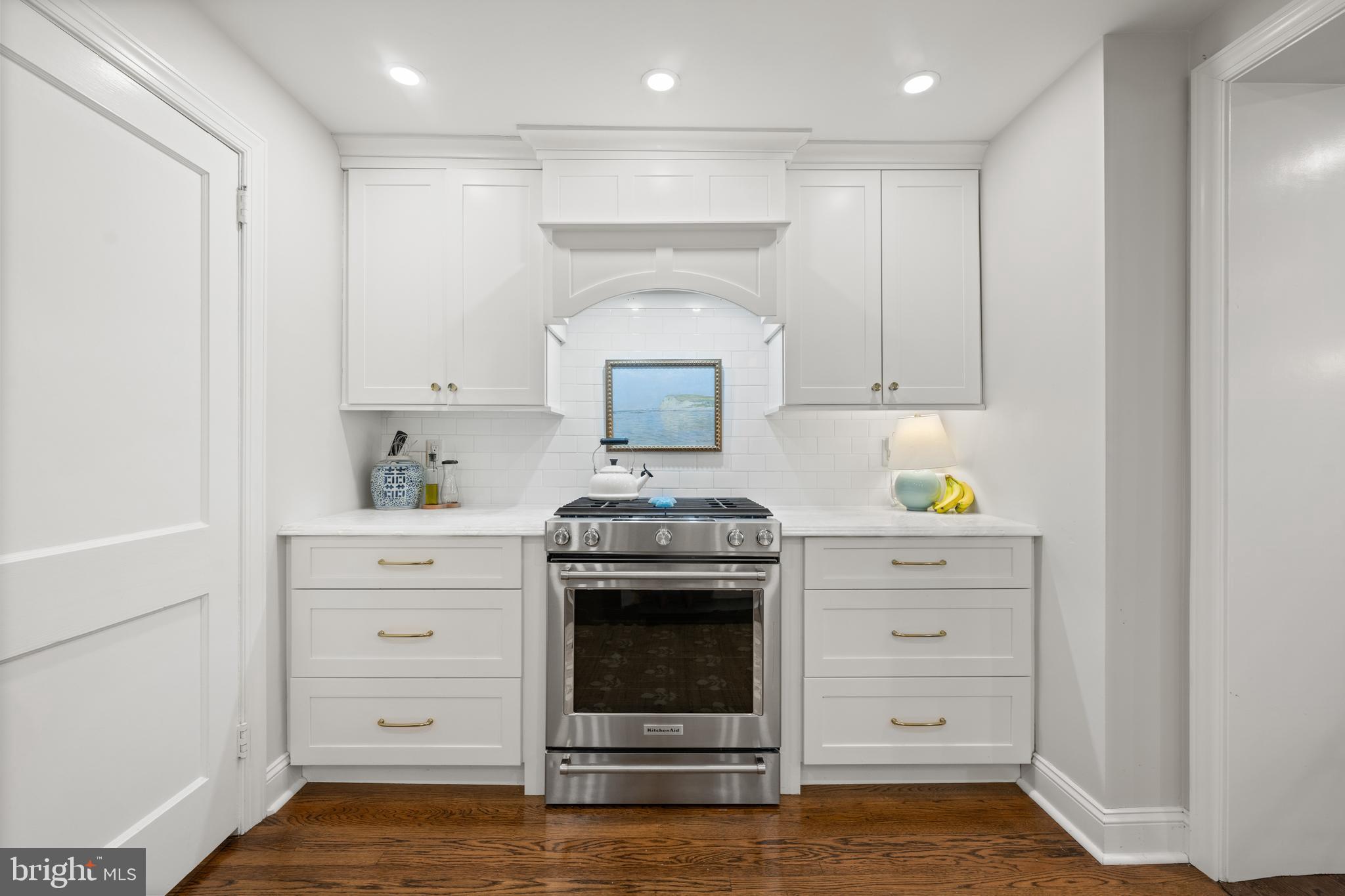 CONESTOGA VILLAGE - Residential