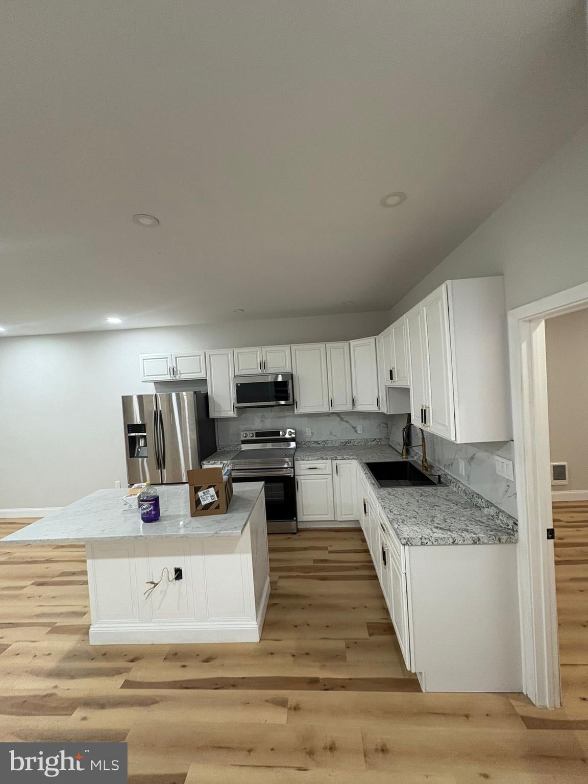 26 S 10TH STREET