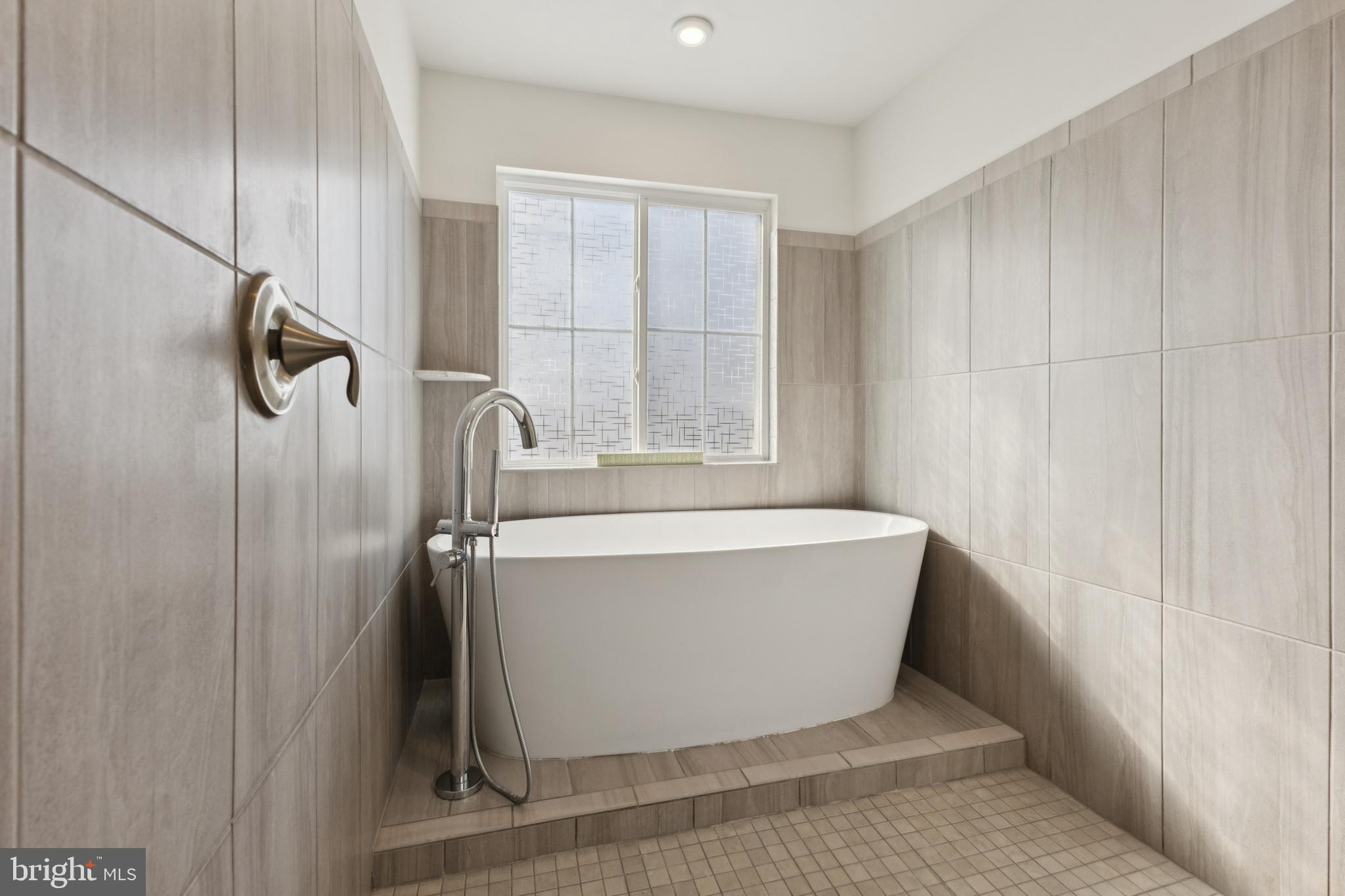 POTOMAC TERRACE - Residential