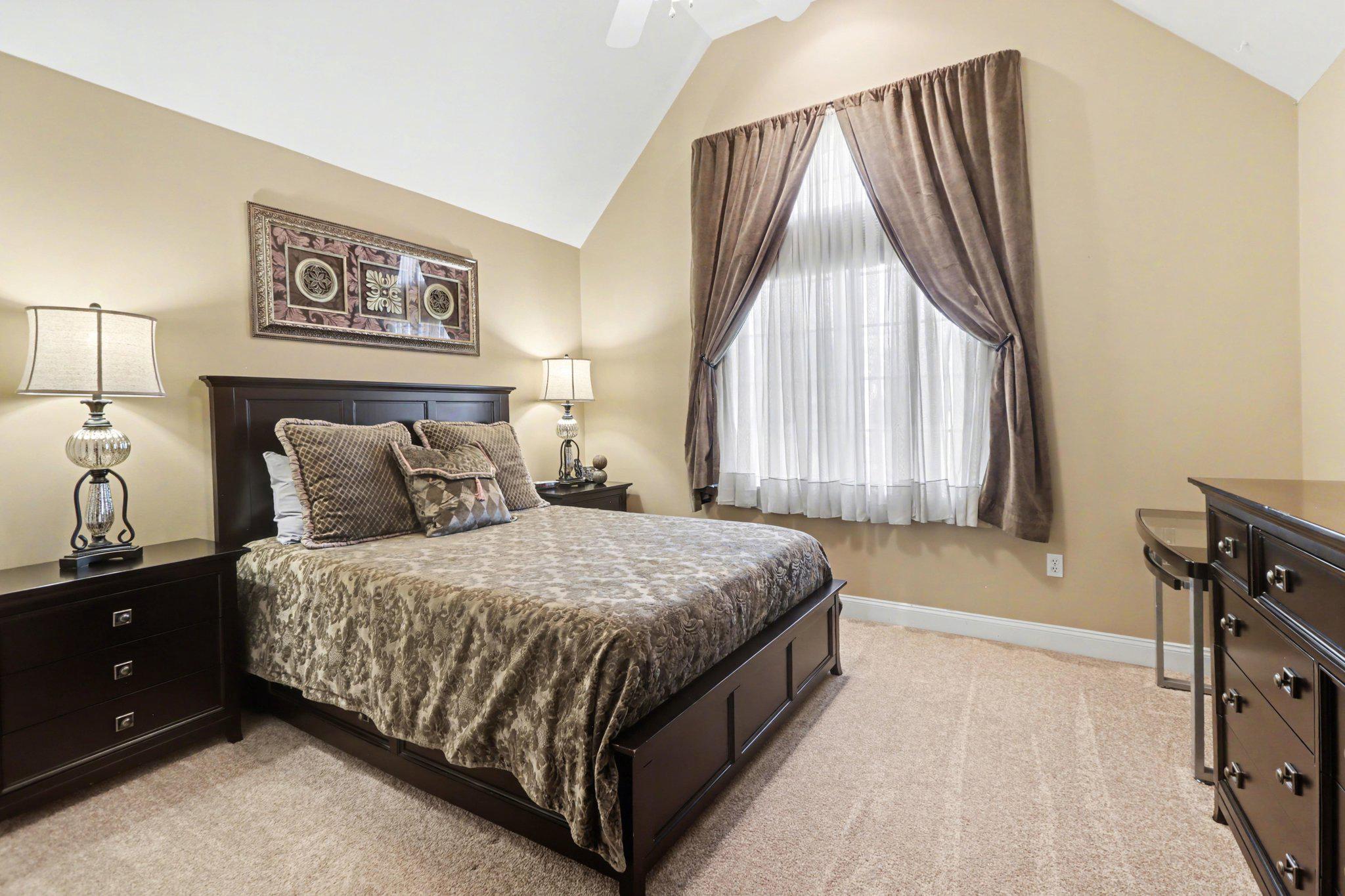 FLORIBUNDA - Residential