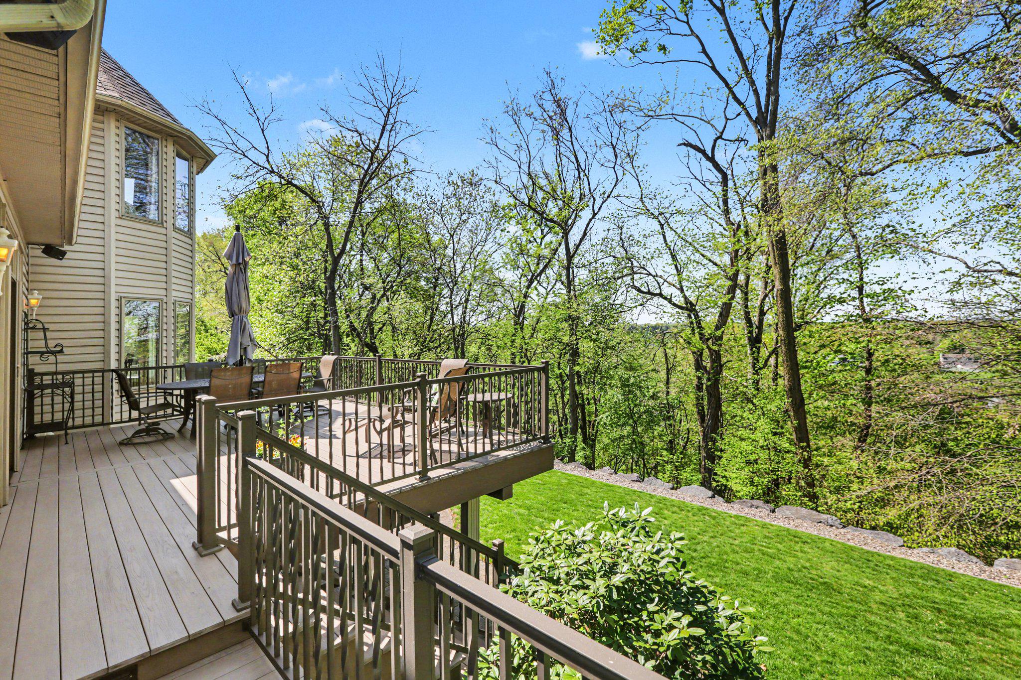 FLORIBUNDA - Residential